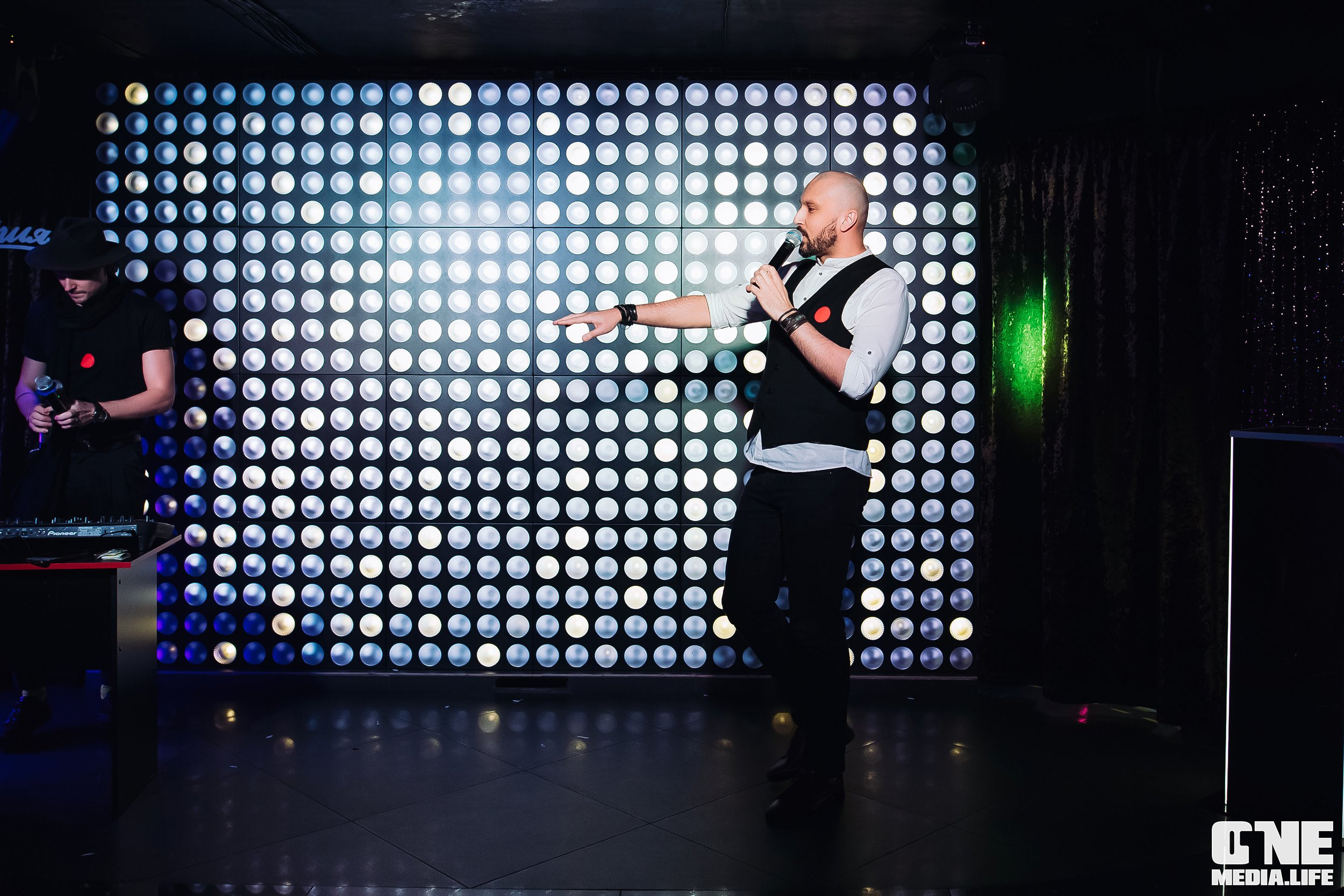 Фоторепортаж из караоке-клубе Эйфория. One Media Life: фоторепортажи, фотоотчеты с мероприятий и заведений