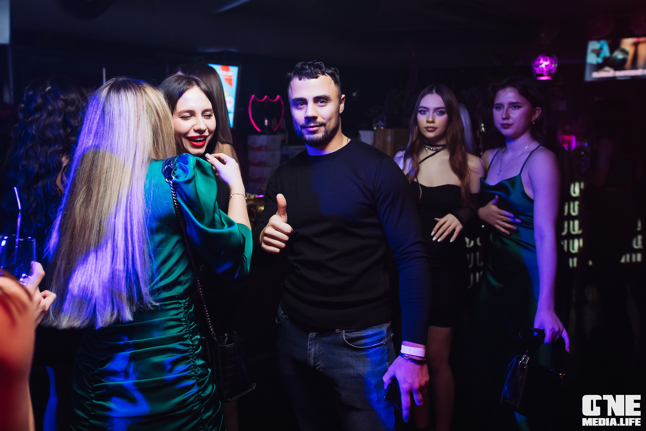 Фоторепортаж из DoubleU. One Media Life: фоторепортажи, фотоотчеты с мероприятий и заведений