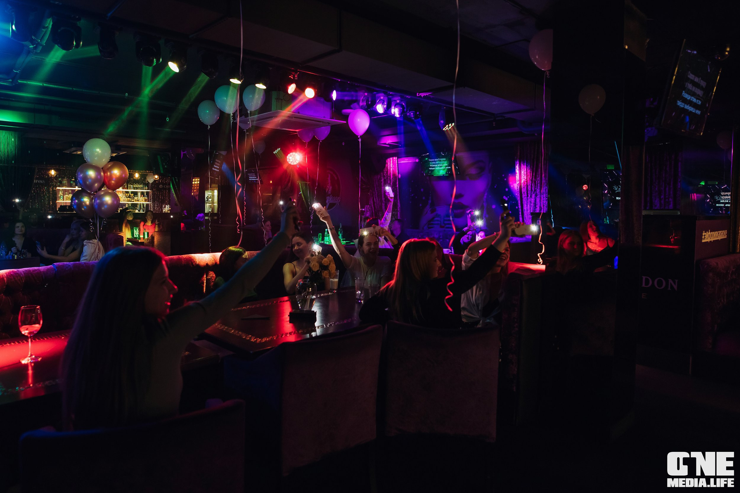 Фоторепортаж из караоке-клуба Эйфория. One Media Life: фоторепортажи, фотоотчеты с мероприятий и заведений