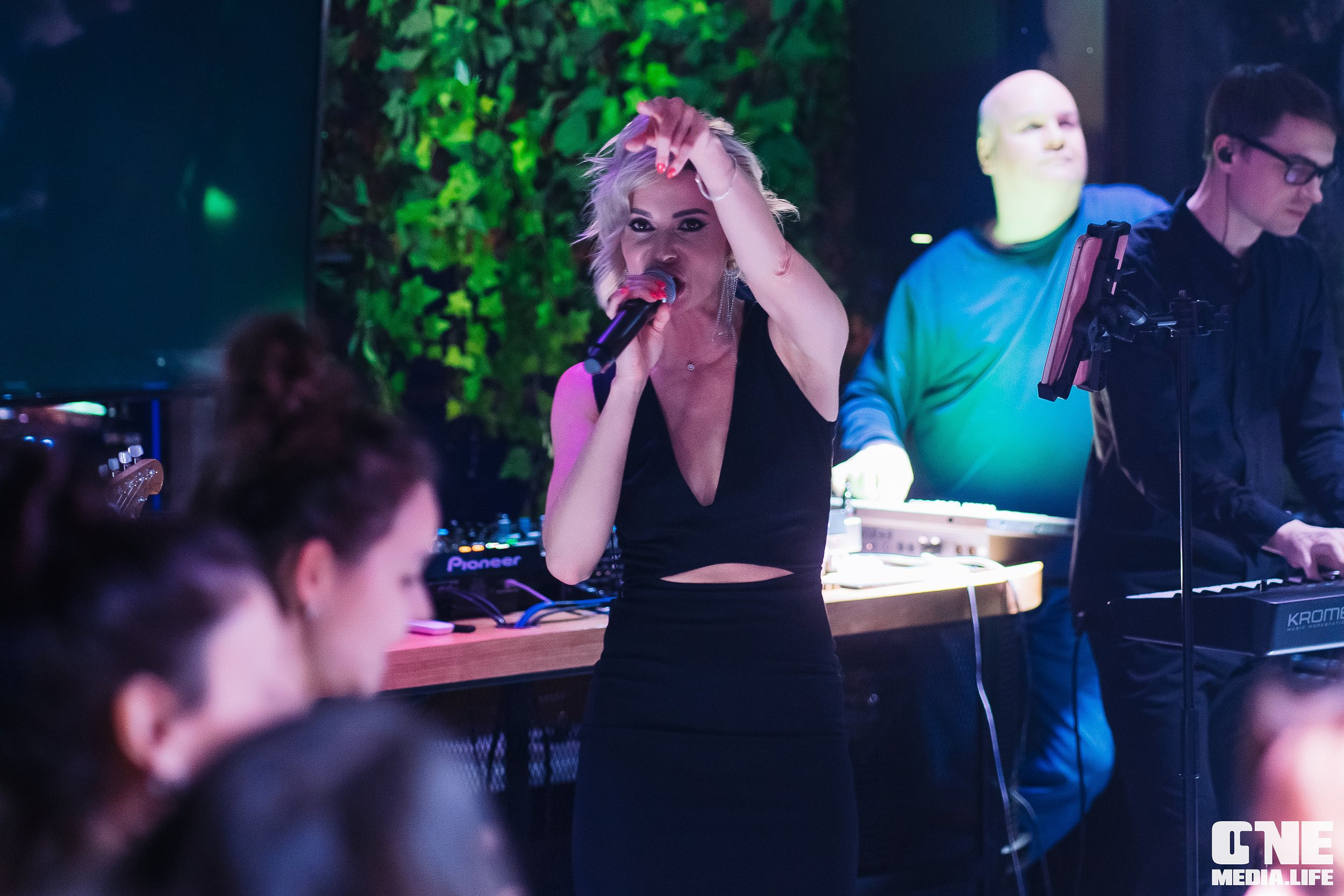 Клубный концерт: группа «ГРОМЧЕ» в The Gallery. One Media Life: фоторепортажи, фотоотчеты с мероприятий и заведений