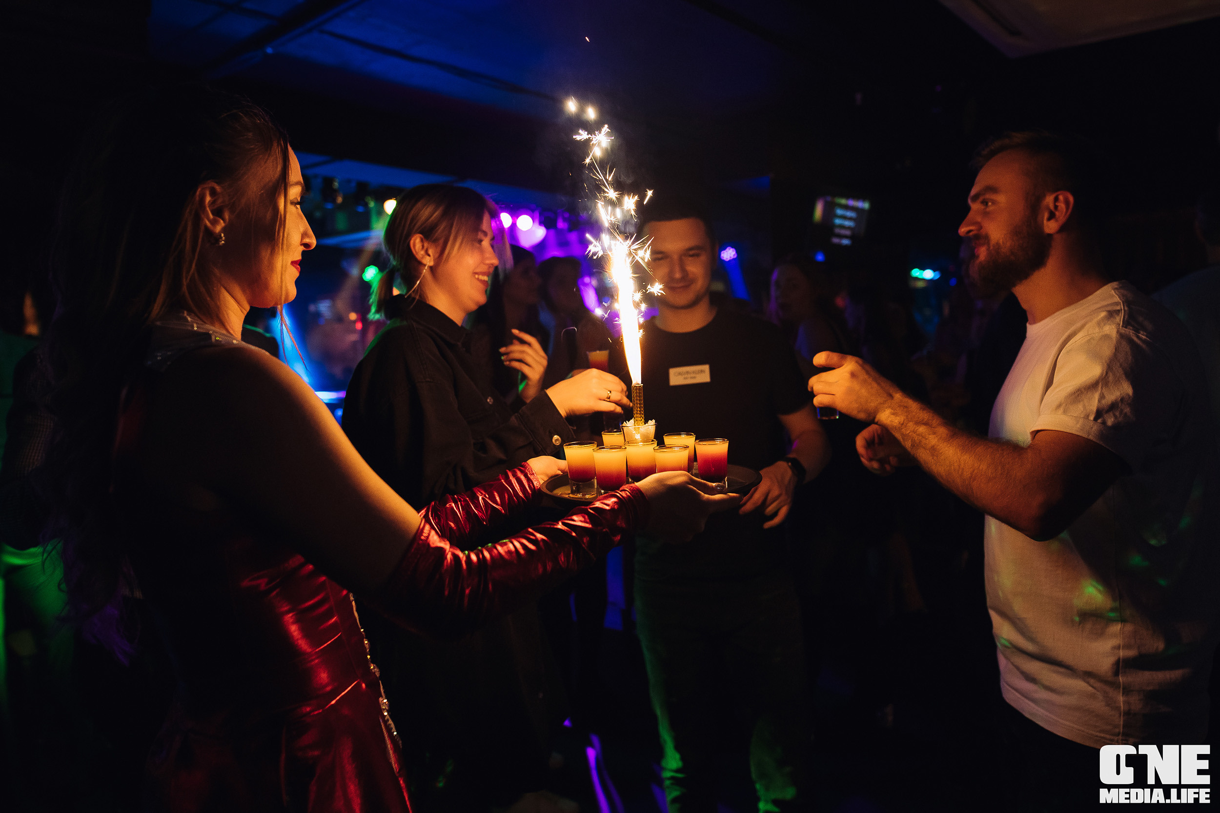Фоторепортаж из караоке-клуба Эйфория. One Media Life: фоторепортажи, фотоотчеты с мероприятий и заведений
