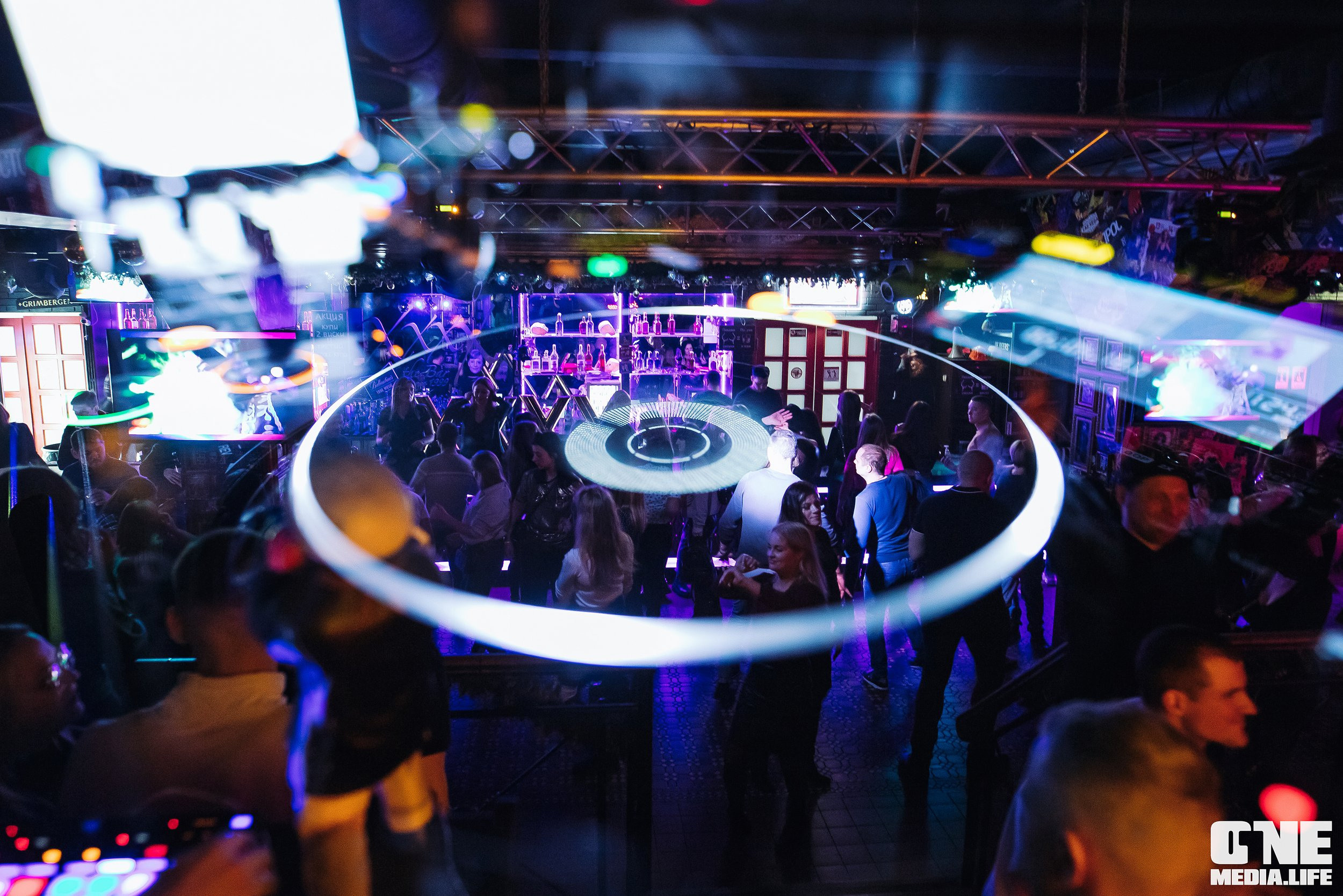 Фоторепортаж из бара XxxX. One Media Life: фоторепортажи, фотоотчеты с мероприятий и заведений