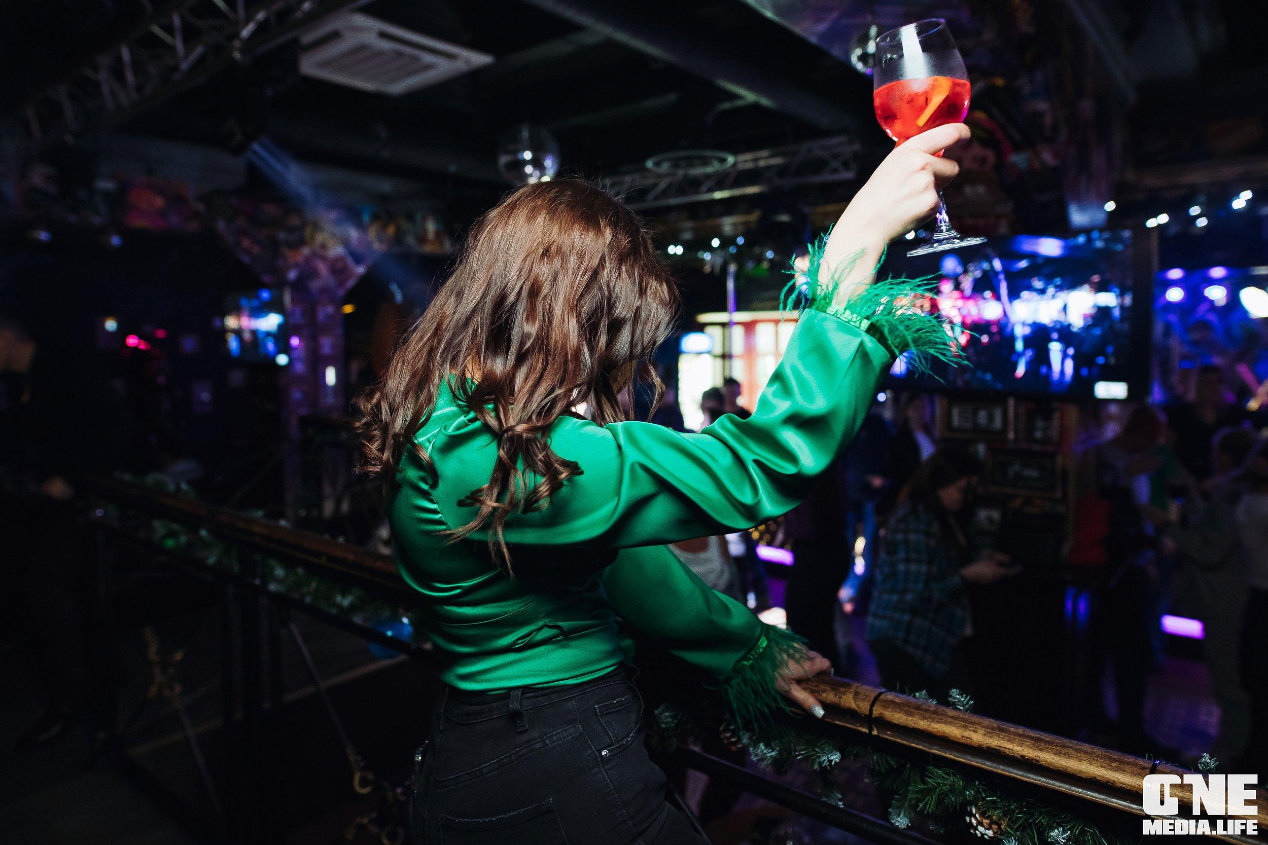 Фоторепортаж из бара XxxX. One Media Life: фоторепортажи, фотоотчеты с мероприятий и заведений
