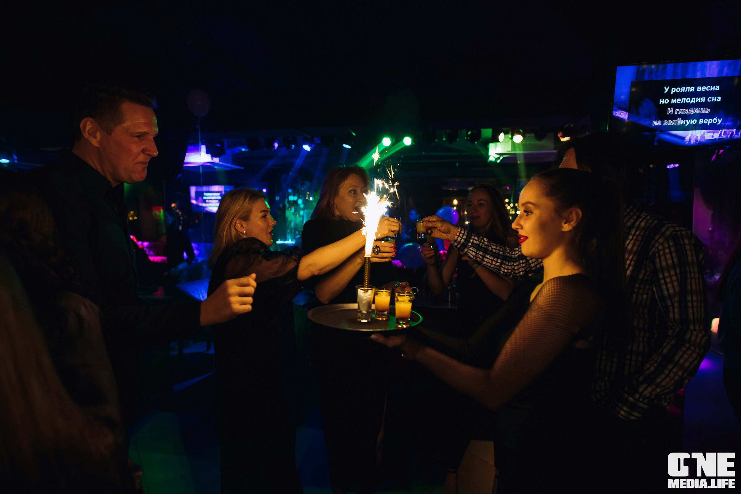 Фоторепортаж из караоке-клуба Эйфория. One Media Life: фоторепортажи, фотоотчеты с мероприятий и заведений