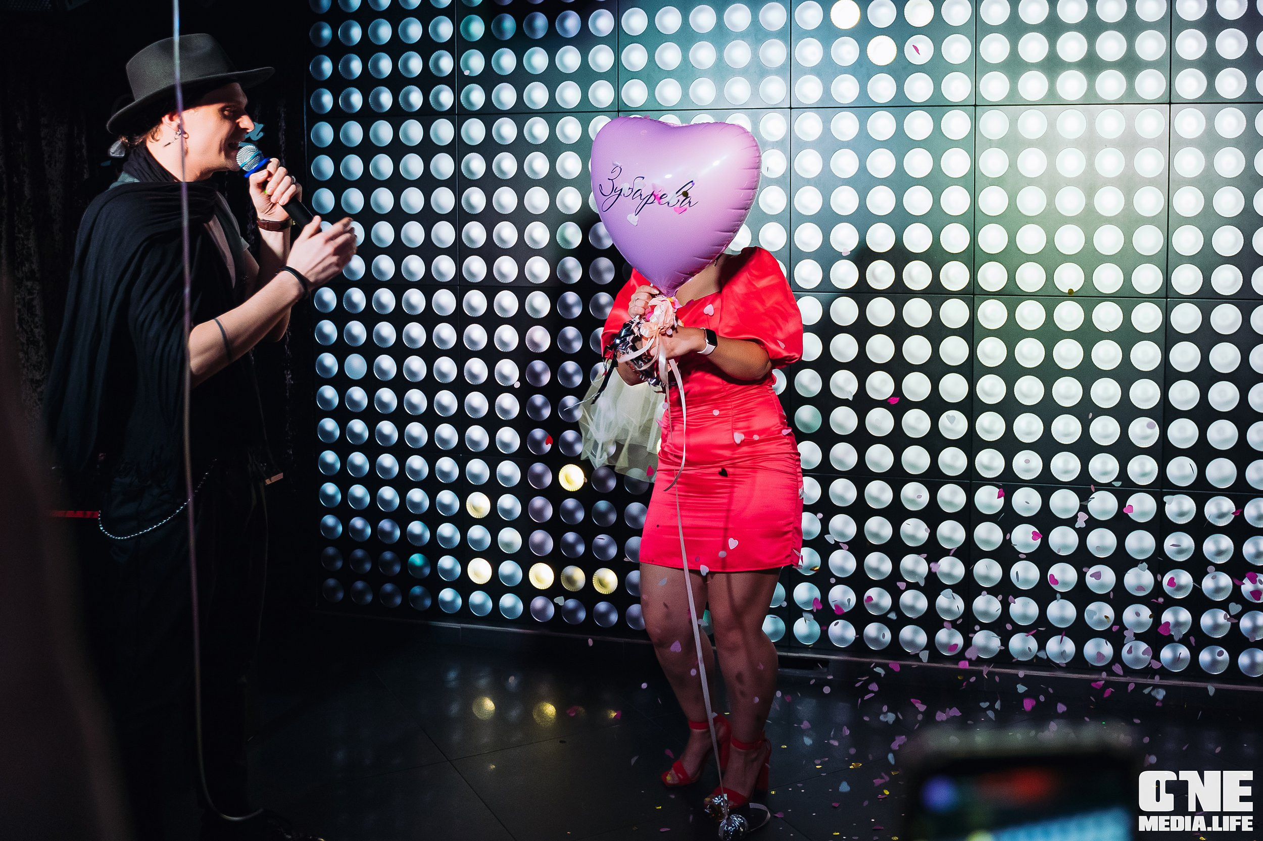 Фоторепортаж из караоке-клуба Эйфория. One Media Life: фоторепортажи, фотоотчеты с мероприятий и заведений