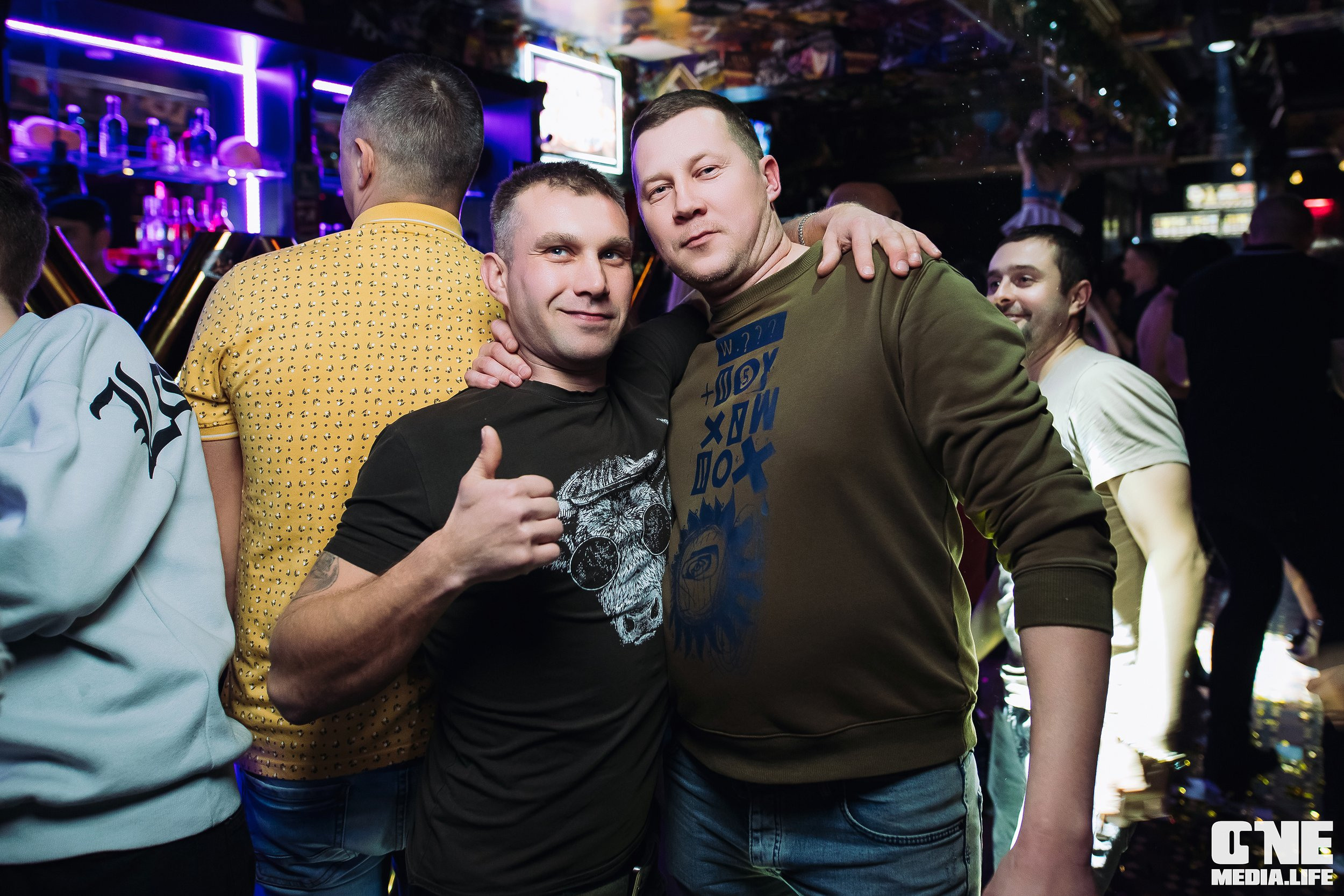 Фоторепортаж из бара XxxX. One Media Life: фоторепортажи, фотоотчеты с мероприятий и заведений