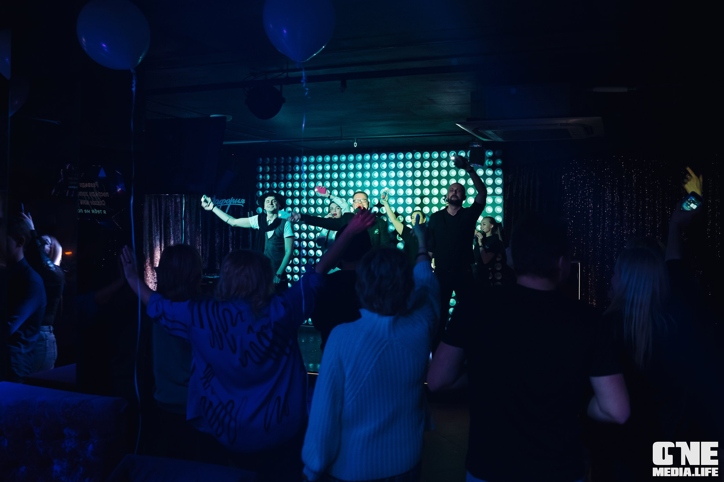 Фоторепортаж из караоке-клуба Эйфория. One Media Life: фоторепортажи, фотоотчеты с мероприятий и заведений