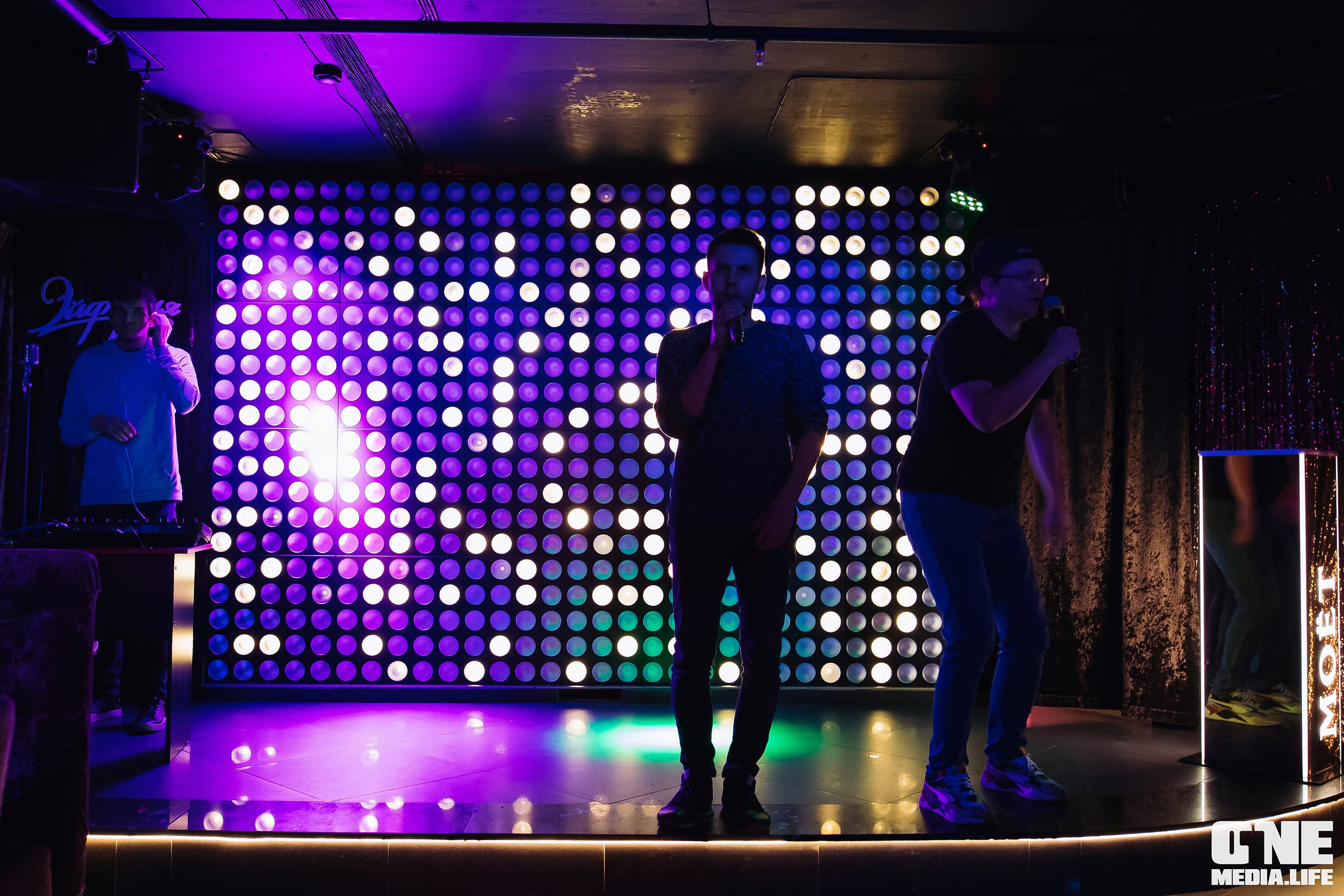 Фоторепортаж из караоке-клуба Эйфория. One Media Life: фоторепортажи, фотоотчеты с мероприятий и заведений