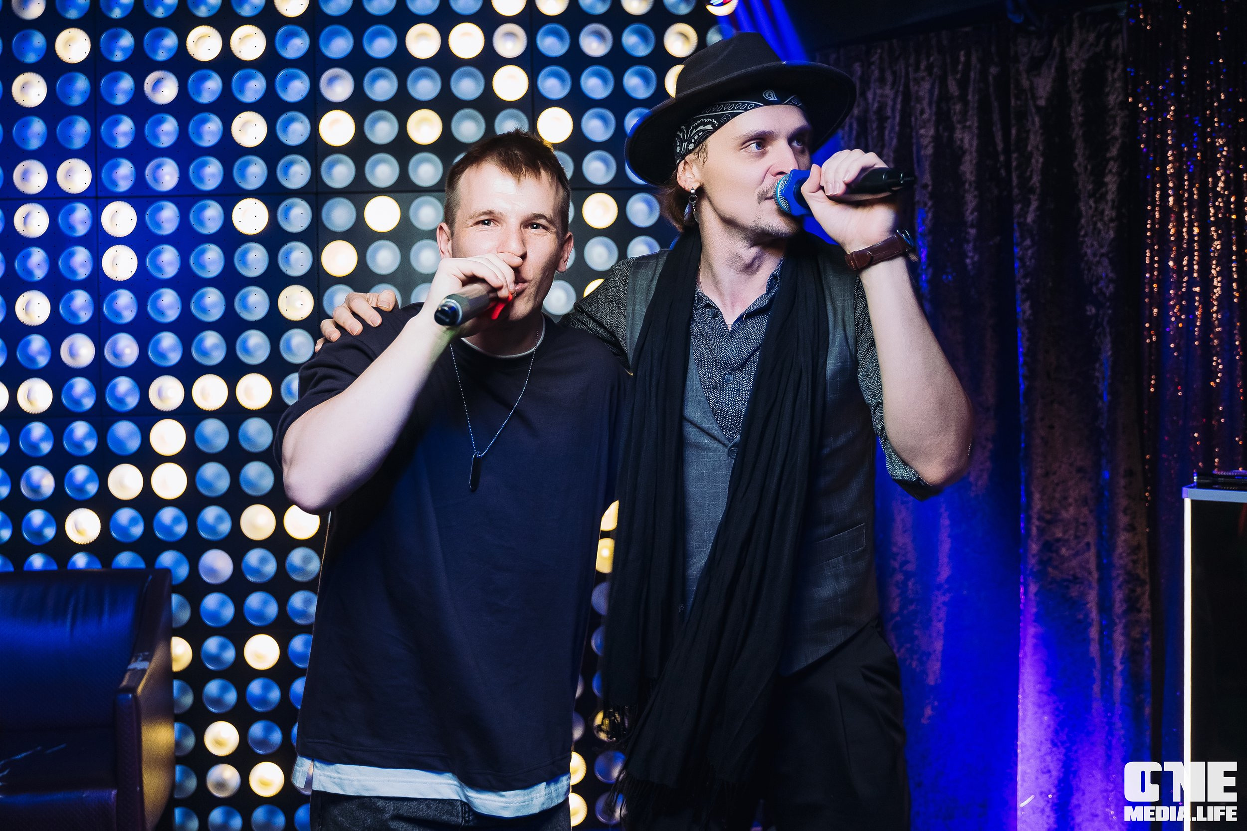 Фоторепортаж из караоке-клуба Эйфория. One Media Life: фоторепортажи, фотоотчеты с мероприятий и заведений