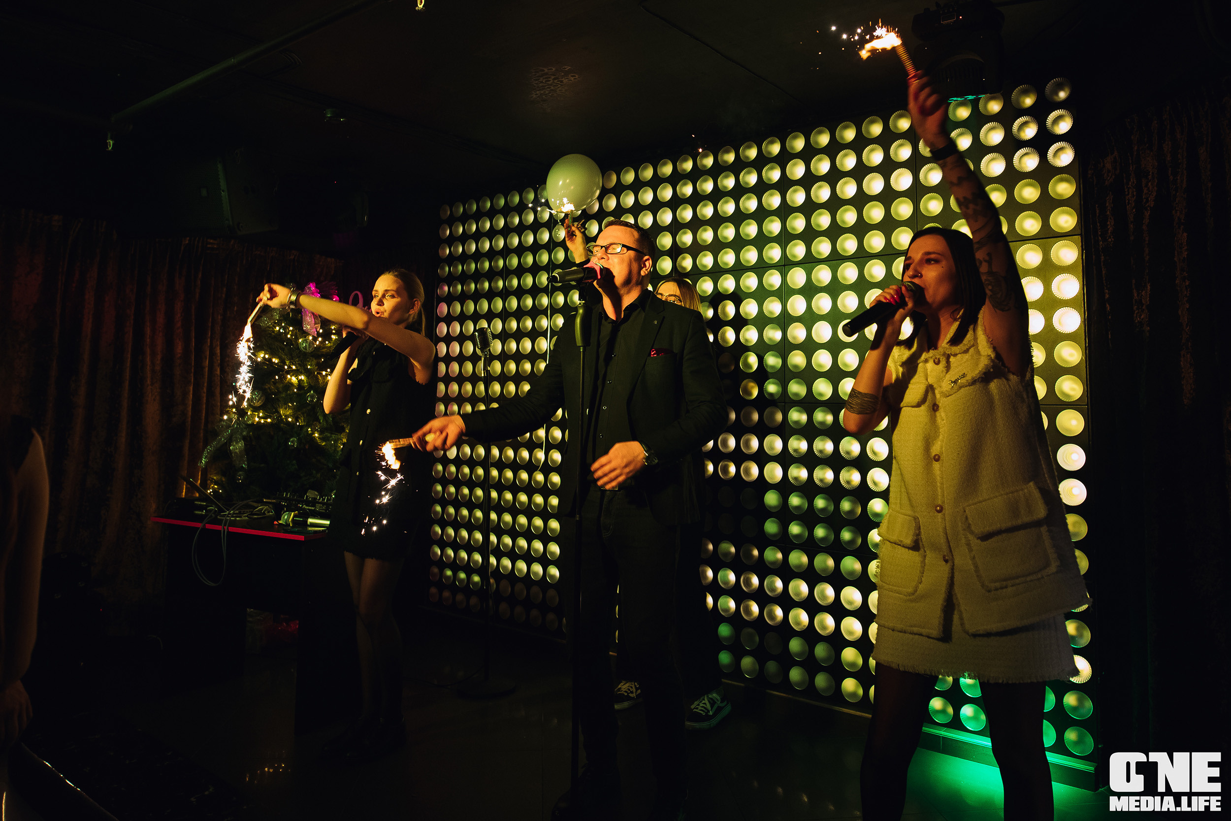 Фоторепортаж из караоке-клуба Эйфория. One Media Life: фоторепортажи, фотоотчеты с мероприятий и заведений