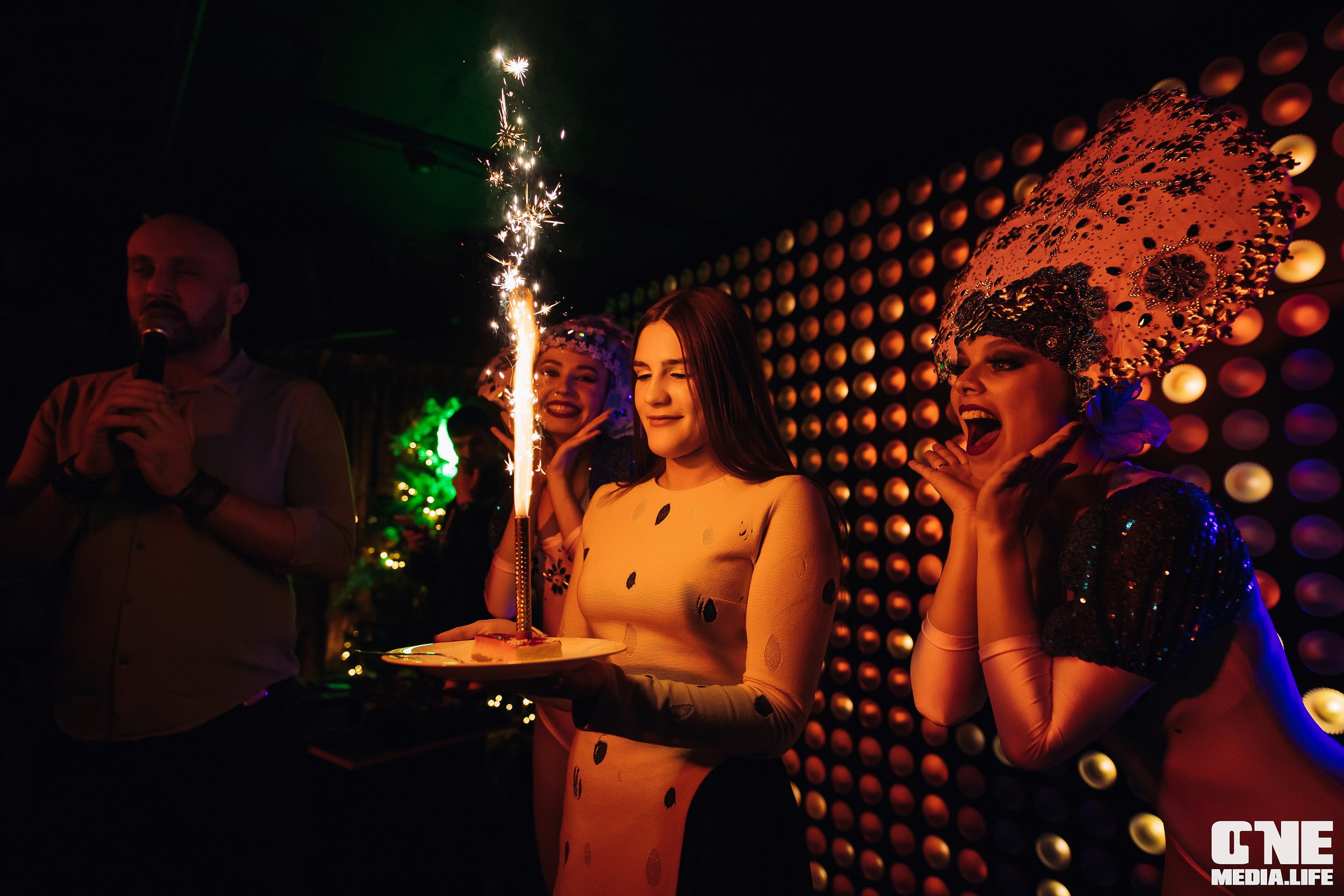 Фоторепортаж из караоке-клуба Эйфория. One Media Life: фоторепортажи, фотоотчеты с мероприятий и заведений