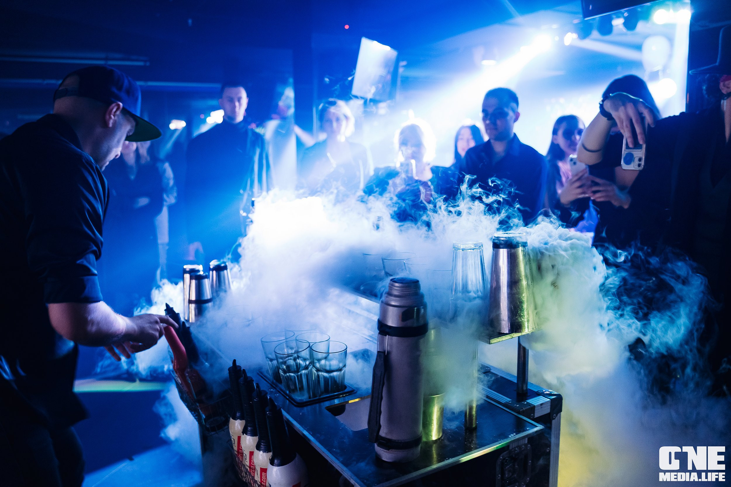 Фоторепортаж из караоке-клуба Эйфория. One Media Life: фоторепортажи, фотоотчеты с мероприятий и заведений