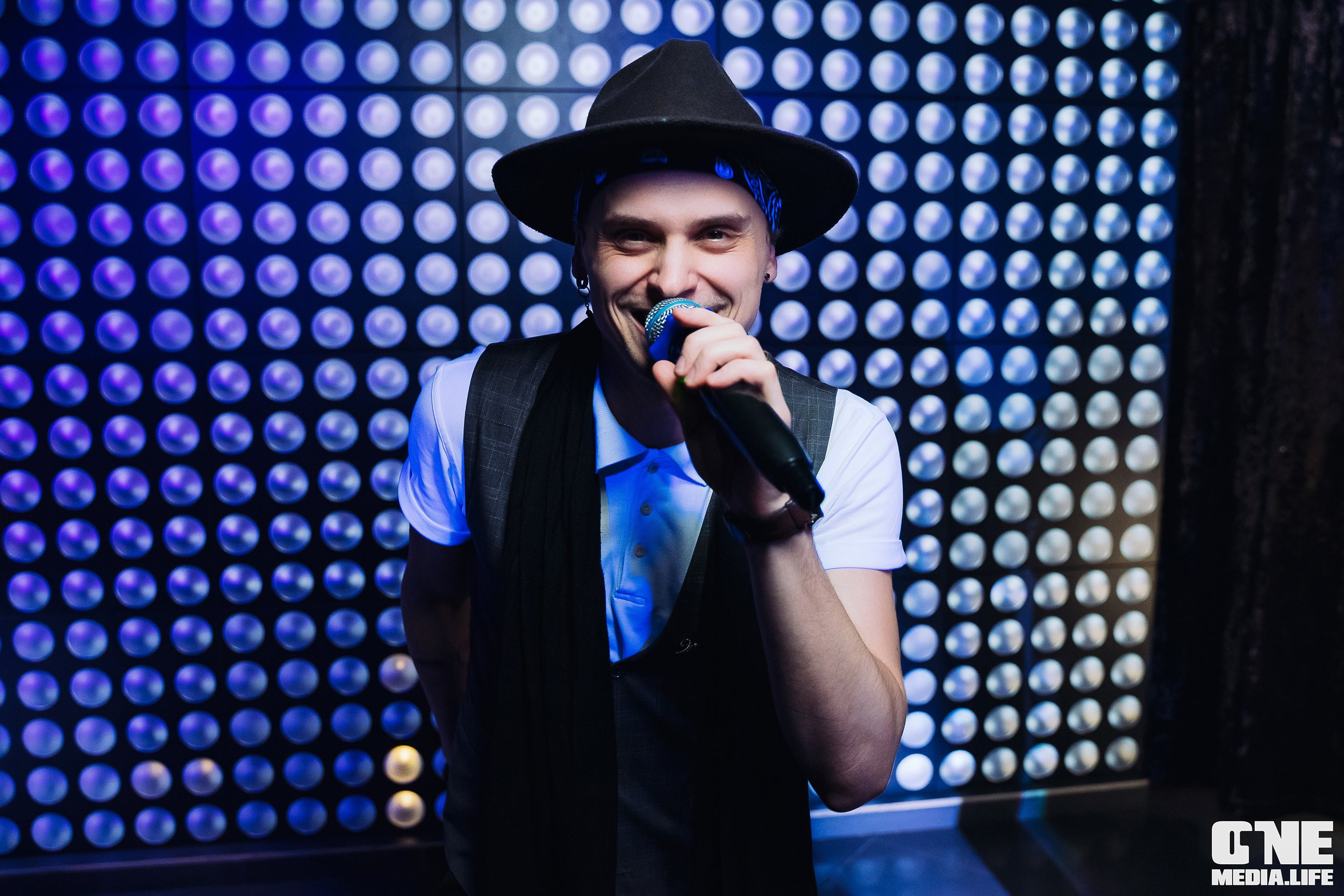 Фоторепортаж из караоке-клуба Эйфория. One Media Life: фоторепортажи, фотоотчеты с мероприятий и заведений