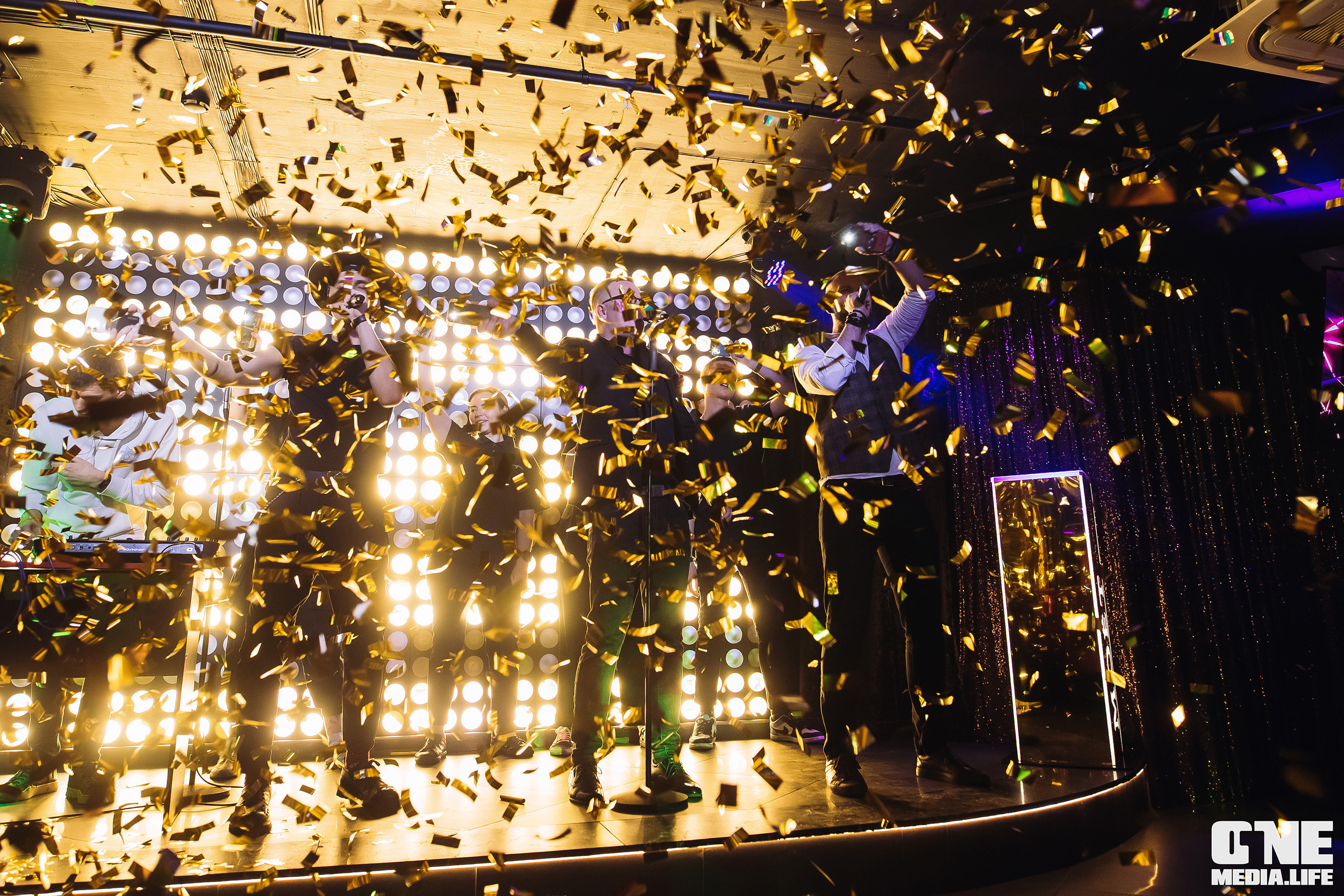 Фоторепортаж из караоке-клуба Эйфория. One Media Life: фоторепортажи, фотоотчеты с мероприятий и заведений