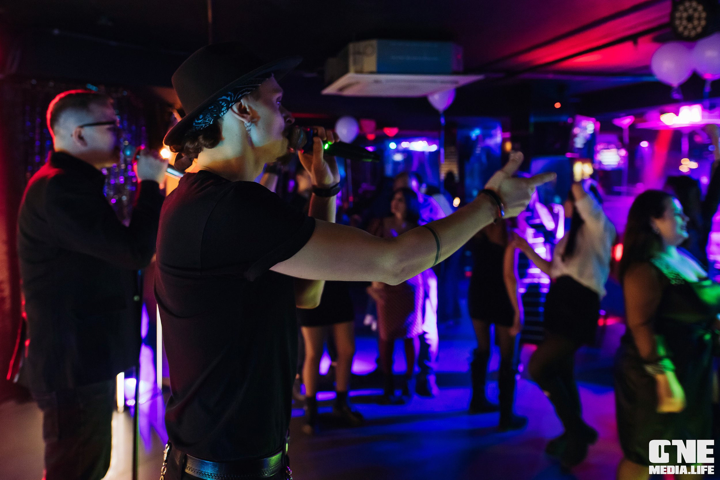 Фоторепортаж из караоке-клуба Эйфория. One Media Life: фоторепортажи, фотоотчеты с мероприятий и заведений