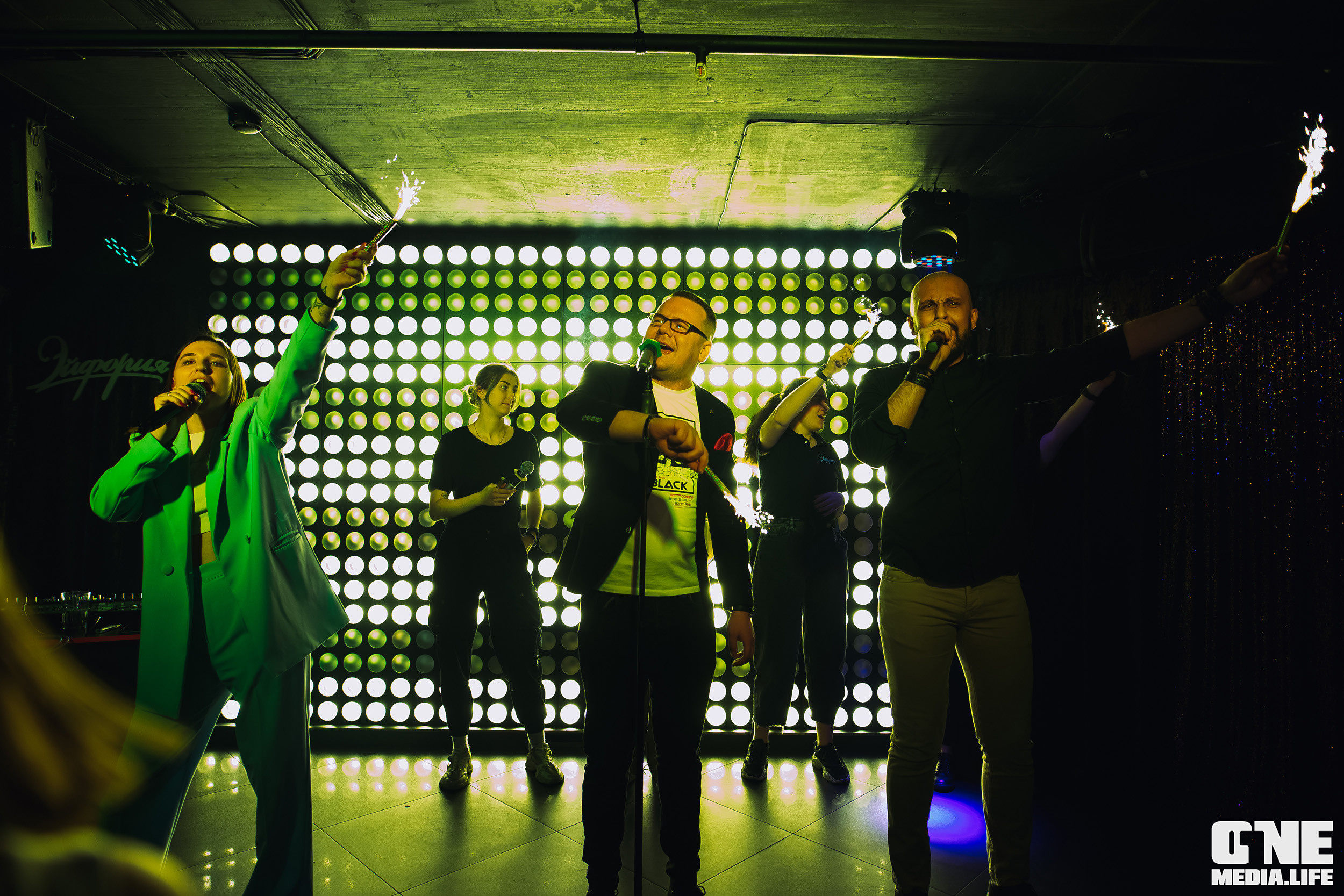 Фоторепортаж из караоке-клуба Эйфория. One Media Life: фоторепортажи, фотоотчеты с мероприятий и заведений