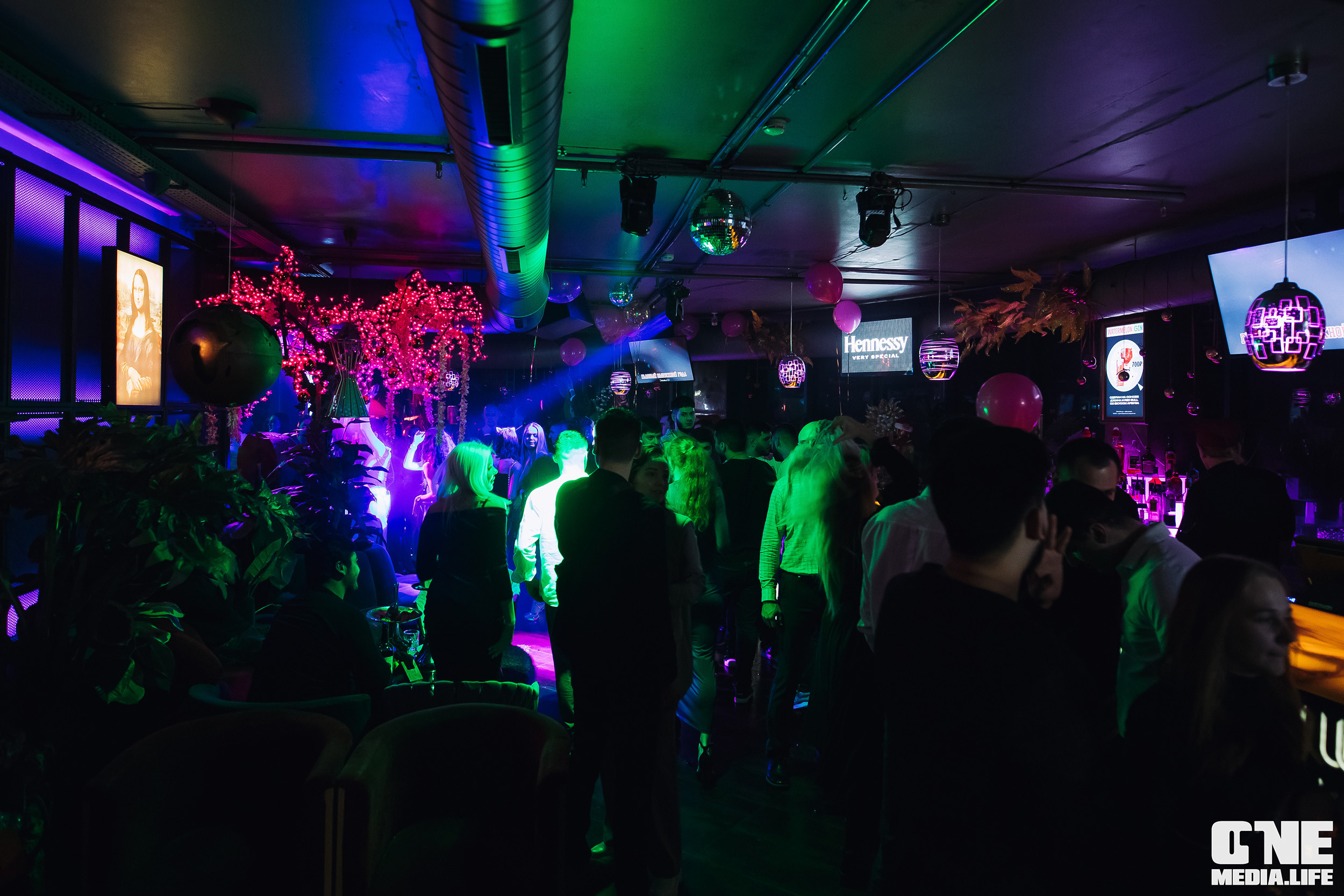 Фоторепортаж из DoubleU. One Media Life: фоторепортажи, фотоотчеты с мероприятий и заведений