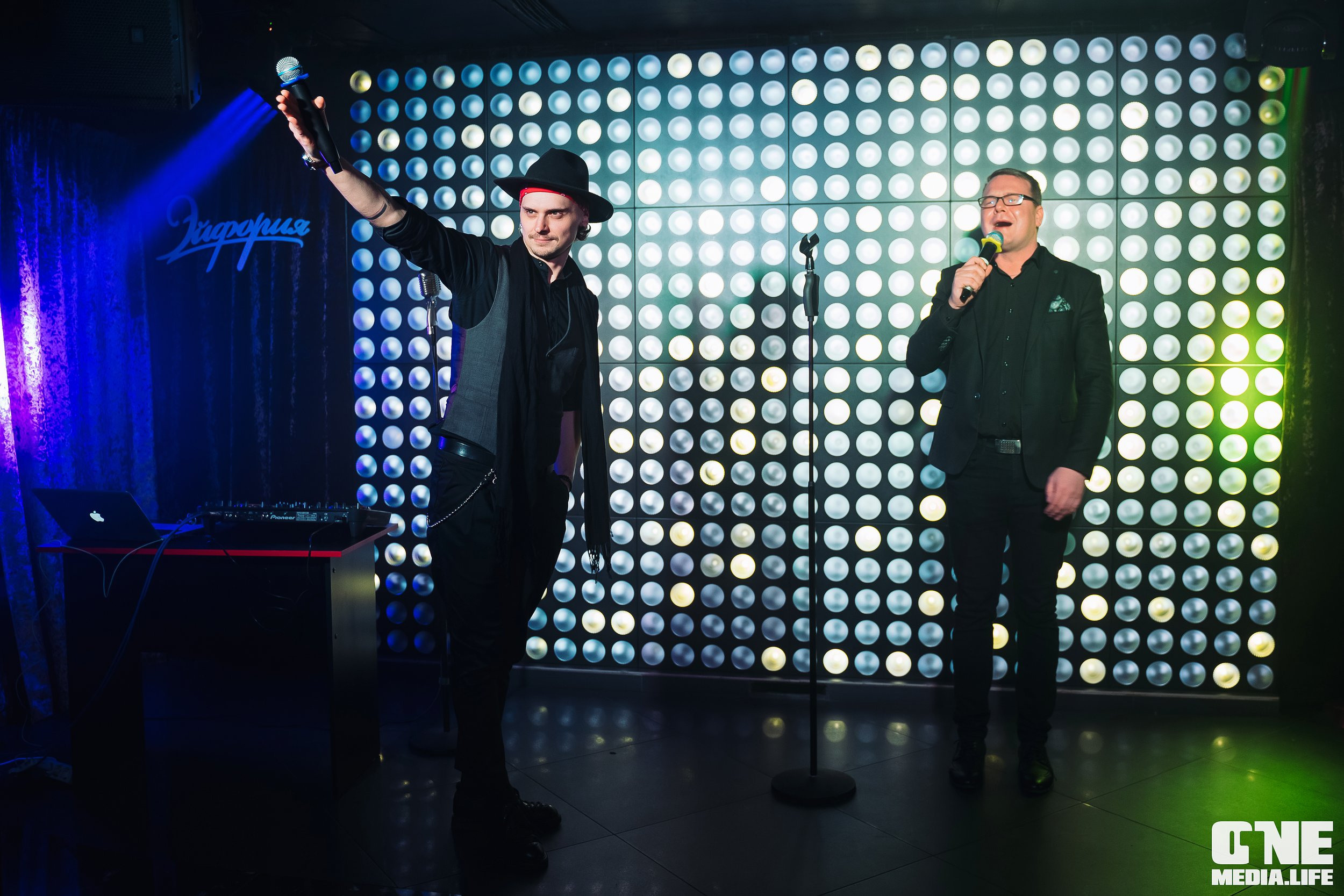 Фоторепортаж из караоке-клуба Эйфория. One Media Life: фоторепортажи, фотоотчеты с мероприятий и заведений