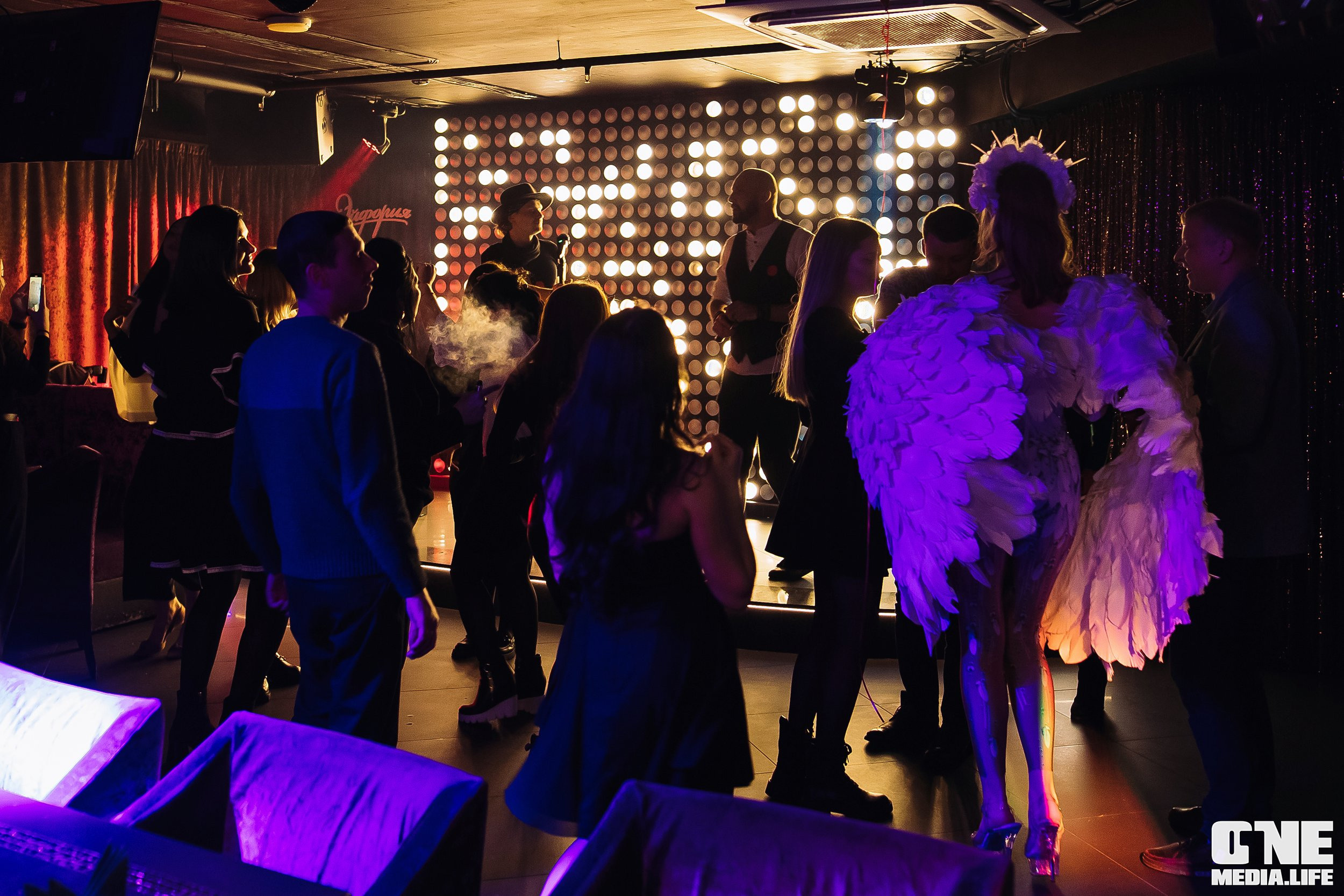 Фоторепортаж из караоке-клубе Эйфория. One Media Life: фоторепортажи, фотоотчеты с мероприятий и заведений