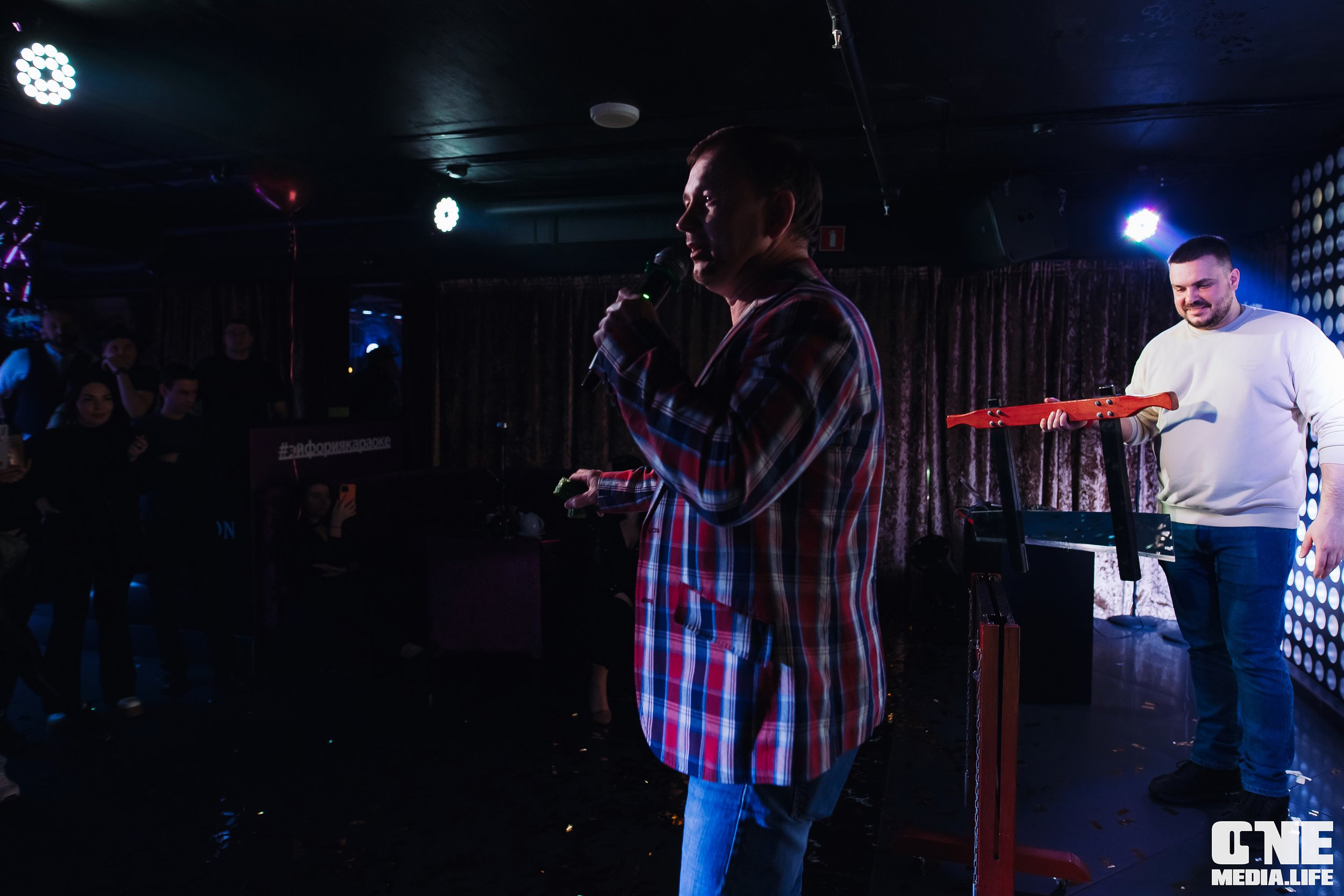 Фоторепортаж из караоке-клубе Эйфория. One Media Life: фоторепортажи, фотоотчеты с мероприятий и заведений