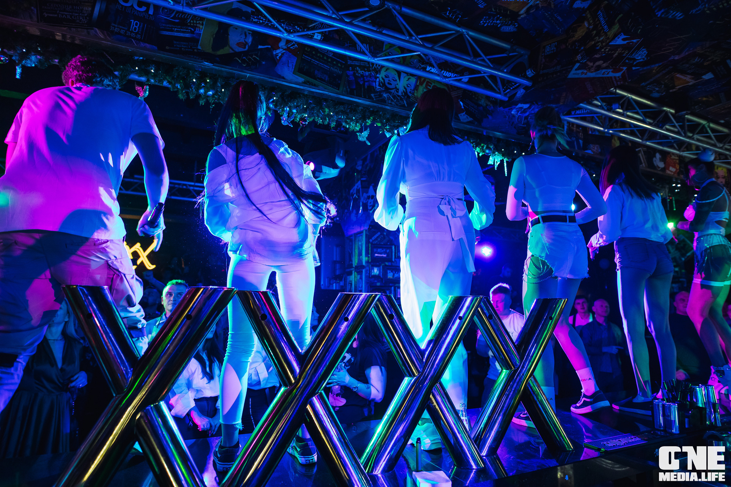 Фоторепортаж из экстрим бара XxxX. One Media Life: фоторепортажи, фотоотчеты с мероприятий и заведений