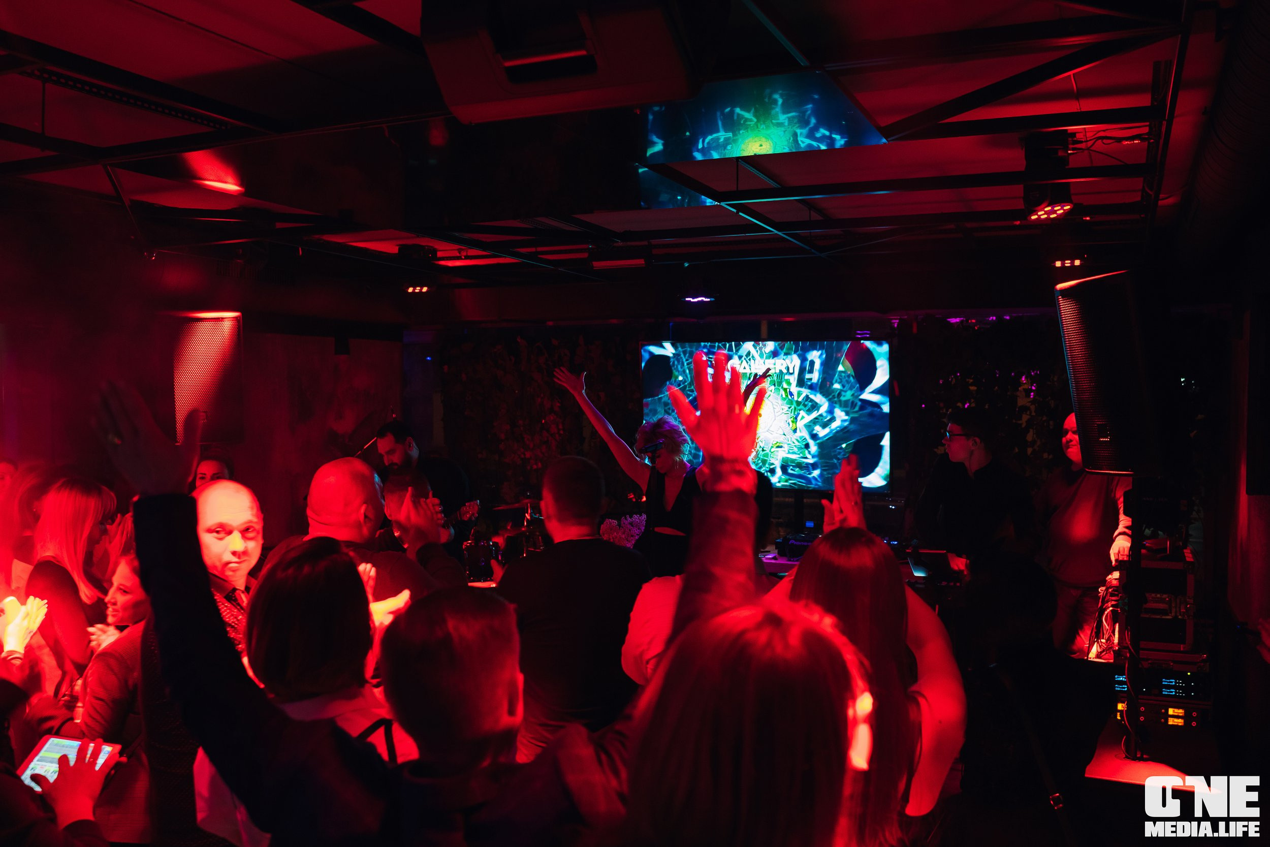 Клубный концерт: группа «ГРОМЧЕ» в The Gallery. One Media Life: фоторепортажи, фотоотчеты с мероприятий и заведений