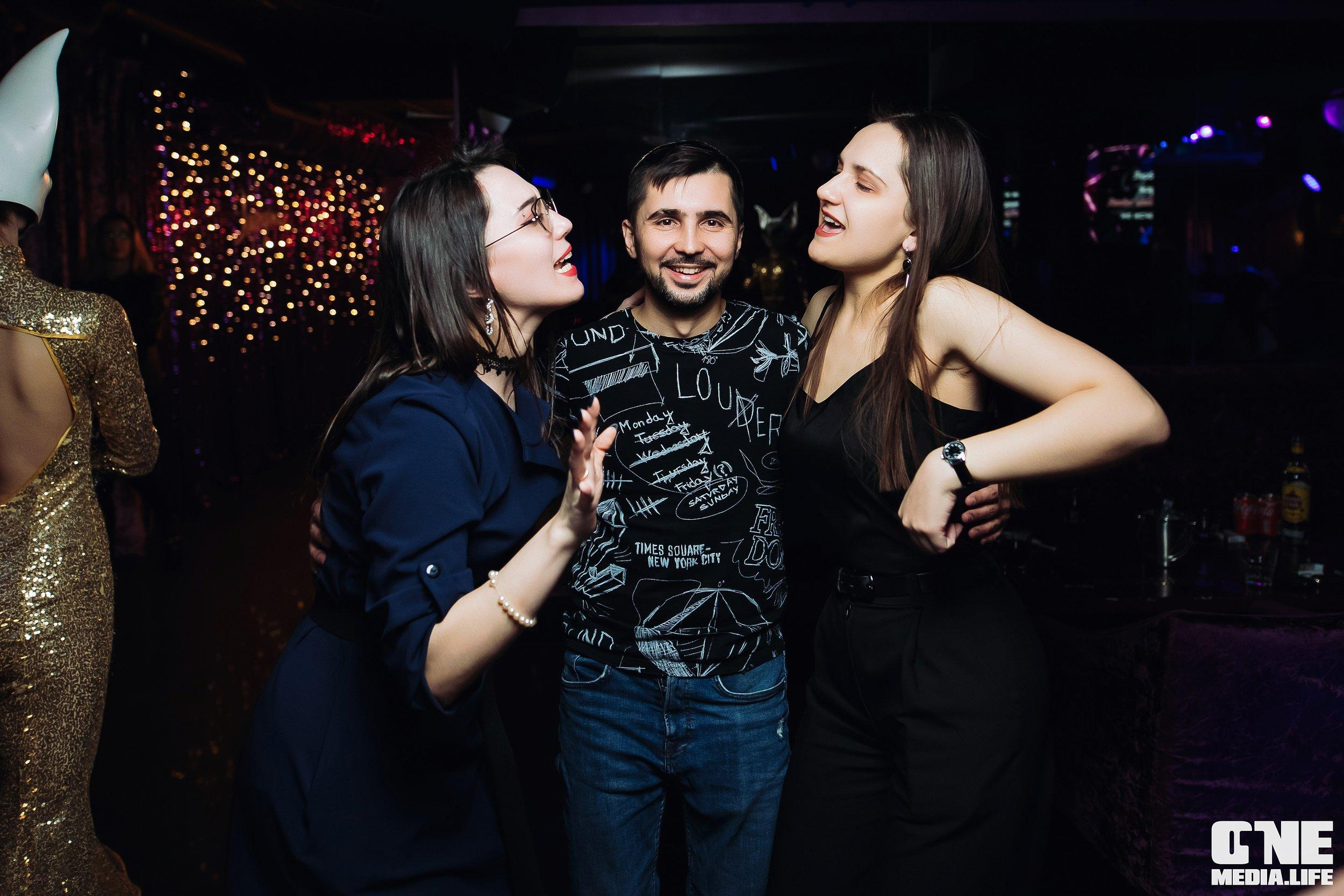 Фоторепортаж из караоке-клуба Эйфория. One Media Life: фоторепортажи, фотоотчеты с мероприятий и заведений