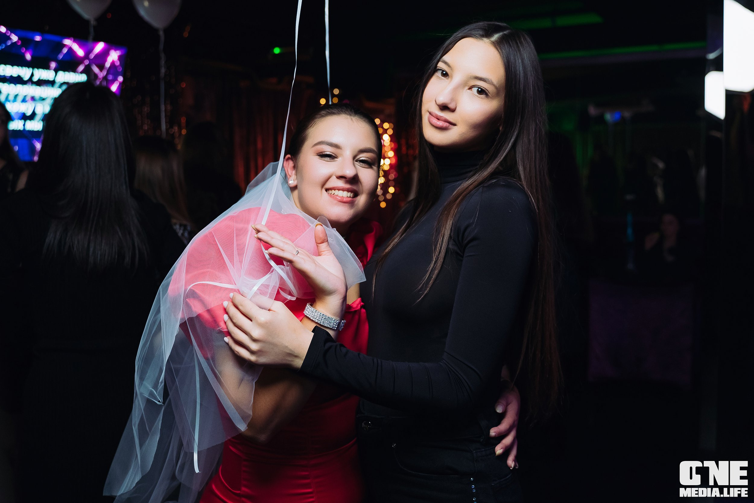 Фоторепортаж из караоке-клуба Эйфория. One Media Life: фоторепортажи, фотоотчеты с мероприятий и заведений