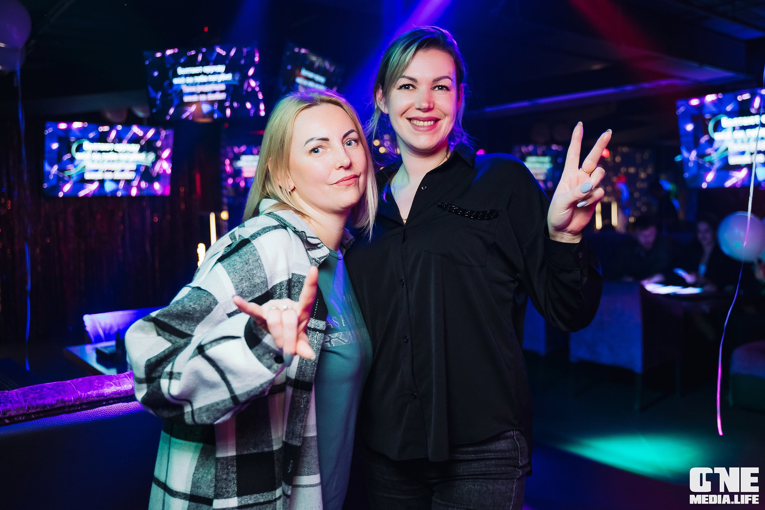 Фоторепортаж из караоке-клуба Эйфория. One Media Life: фоторепортажи, фотоотчеты с мероприятий и заведений