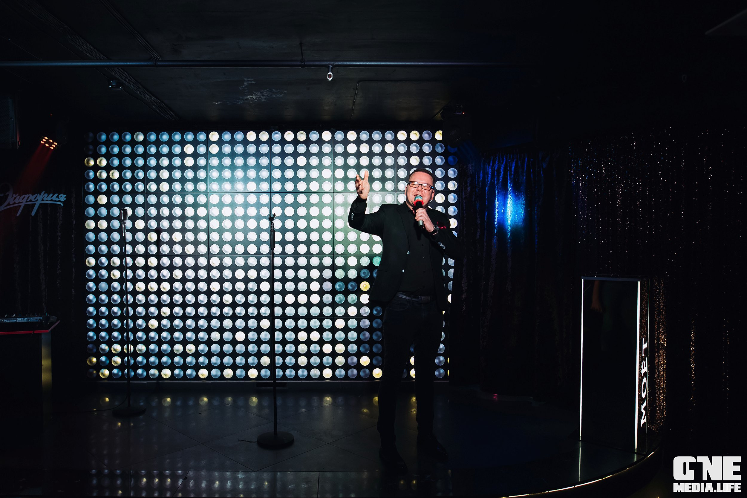 Фоторепортаж из караоке-клуба Эйфория. One Media Life: фоторепортажи, фотоотчеты с мероприятий и заведений