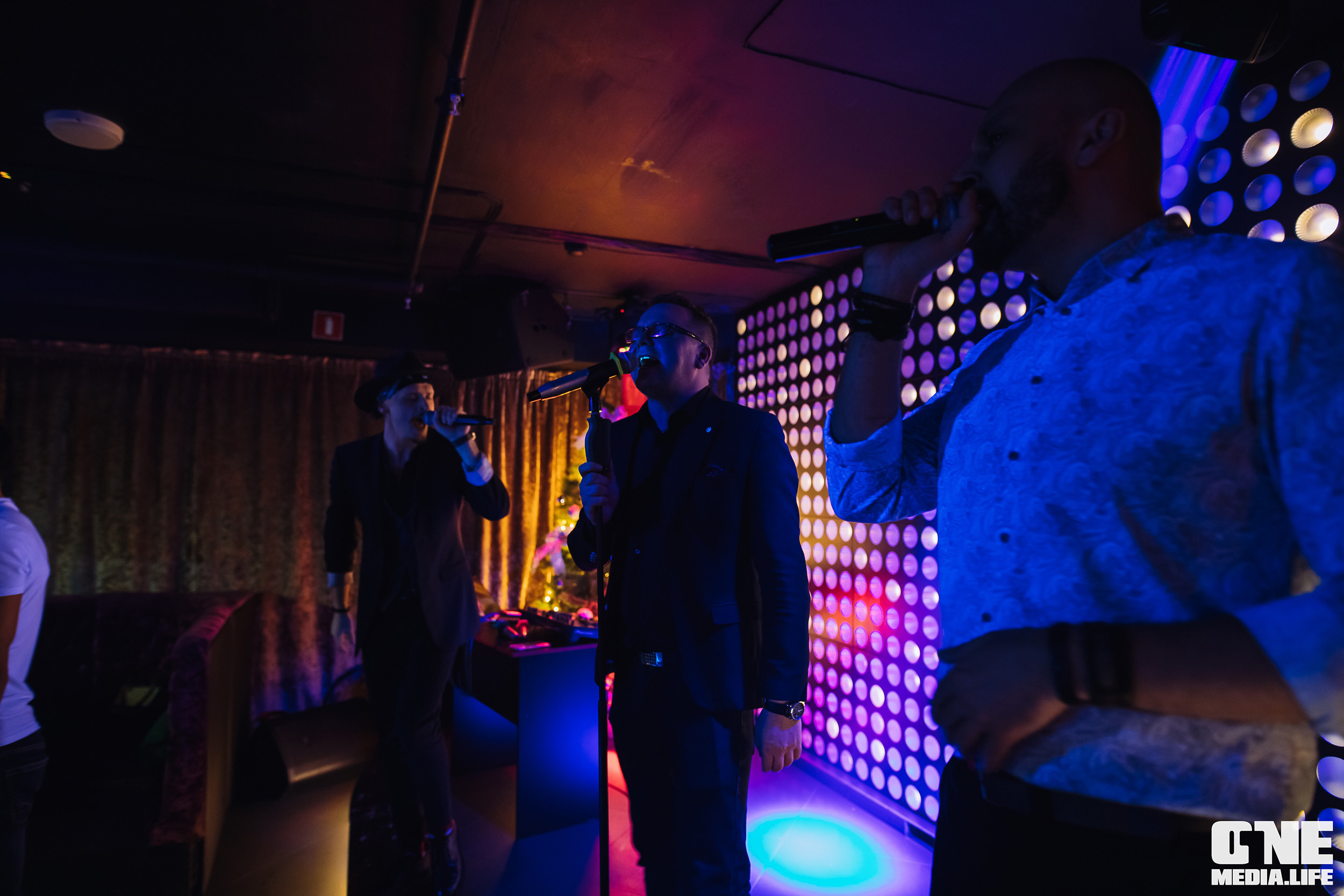 Фоторепортаж из караоке-клуба Эйфория. One Media Life: фоторепортажи, фотоотчеты с мероприятий и заведений