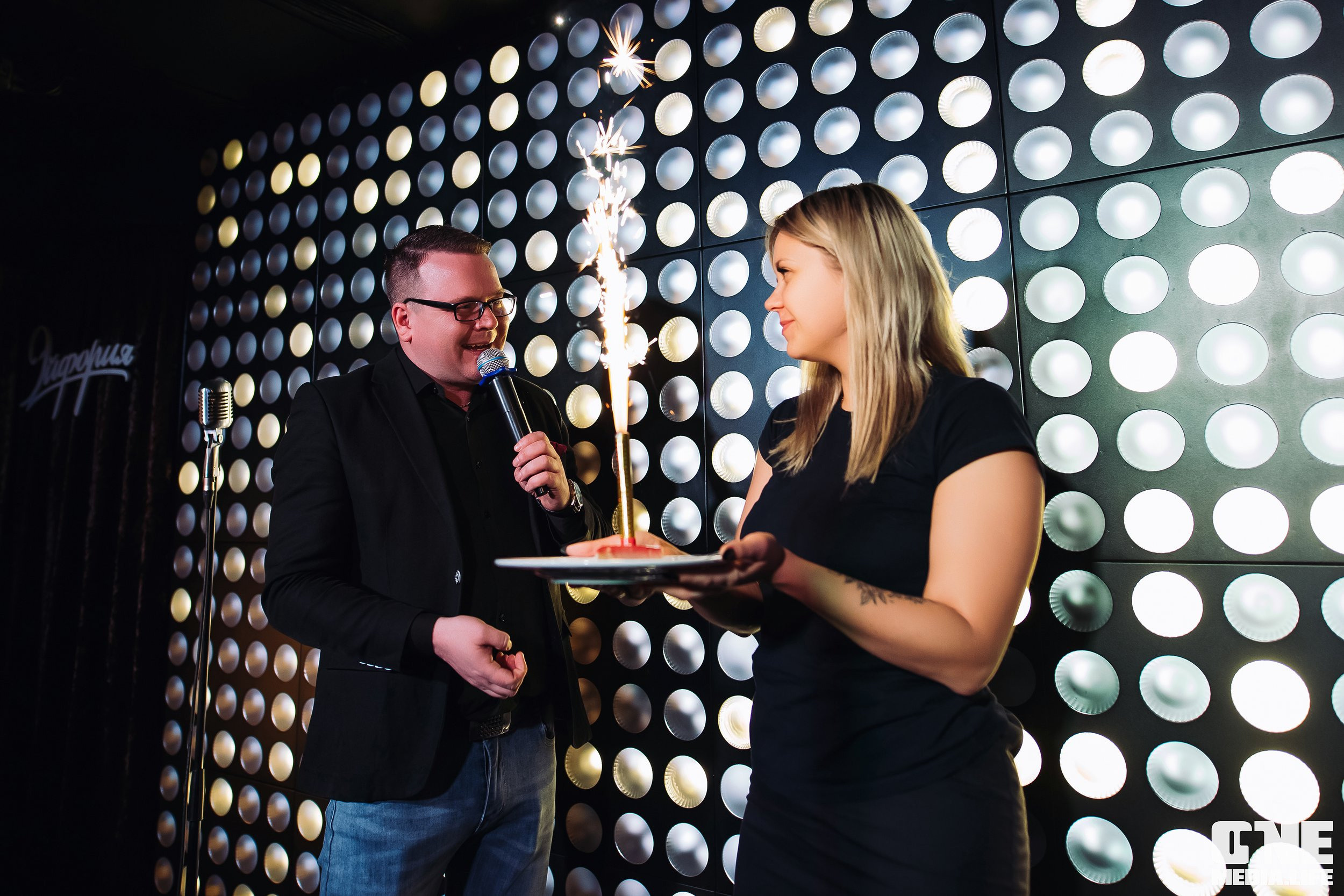 Фоторепортаж из караоке-клуба Эйфория. One Media Life: фоторепортажи, фотоотчеты с мероприятий и заведений