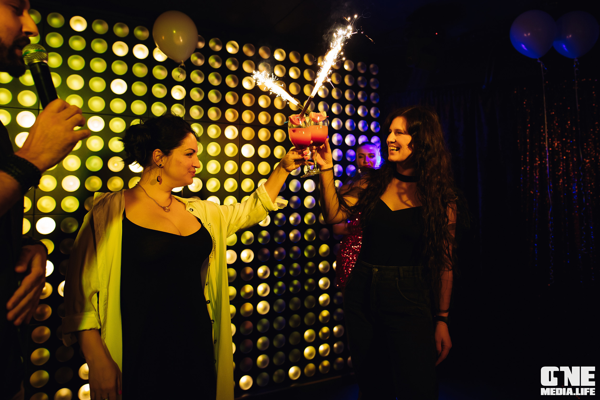 Фоторепортаж из караоке-клуба Эйфория. One Media Life: фоторепортажи, фотоотчеты с мероприятий и заведений