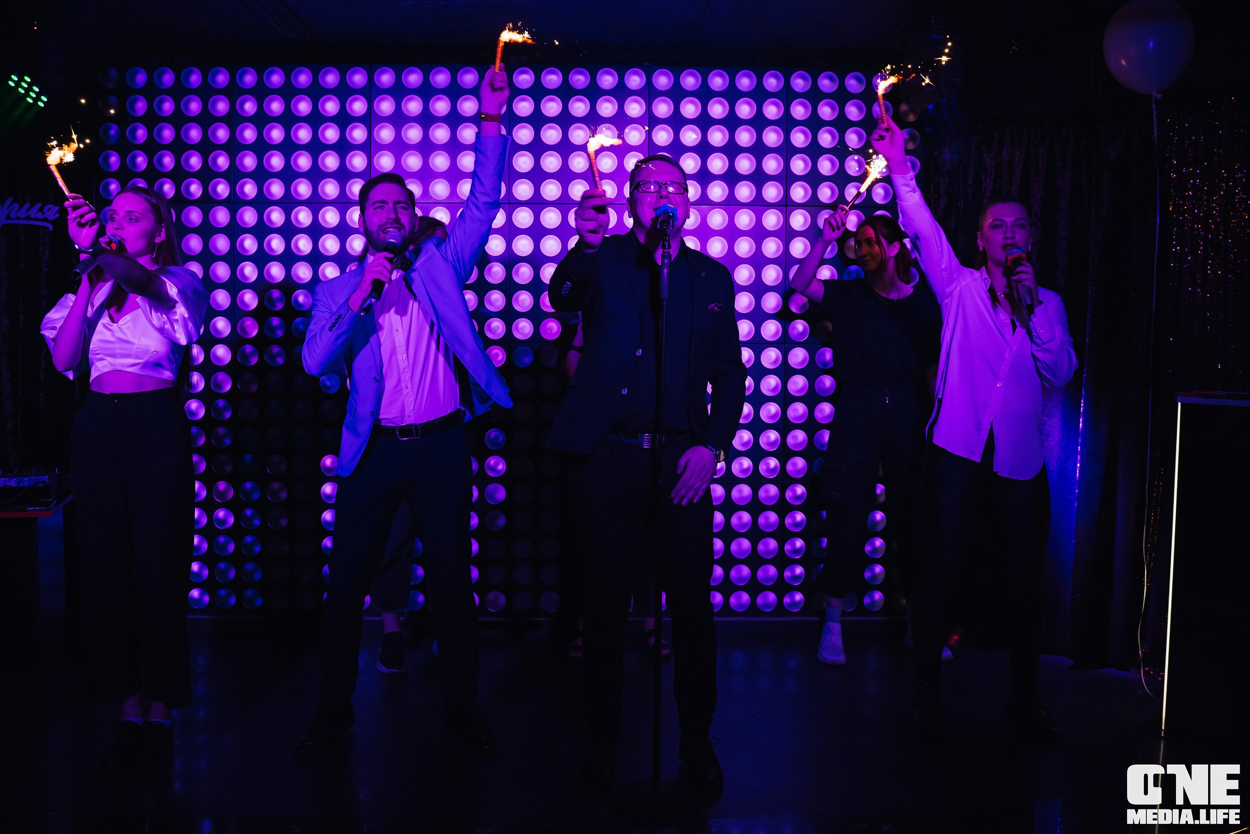 Фоторепортаж из караоке-клуба Эйфория. One Media Life: фоторепортажи, фотоотчеты с мероприятий и заведений