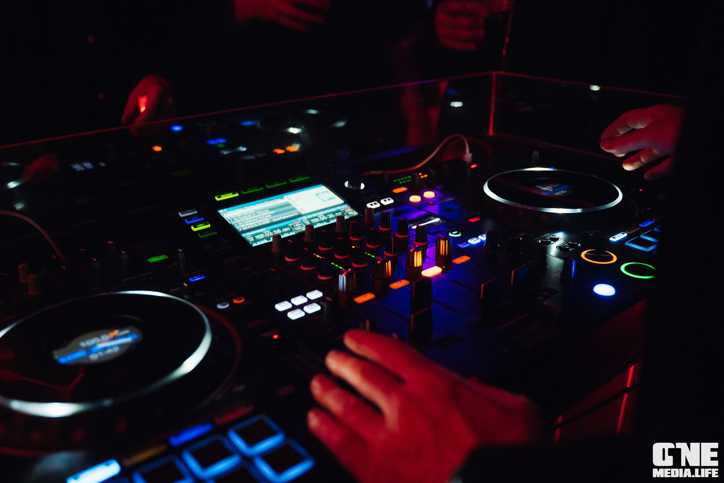 Фоторепортаж из Secret bar. One Media Life: фоторепортажи, фотоотчеты с мероприятий и заведений