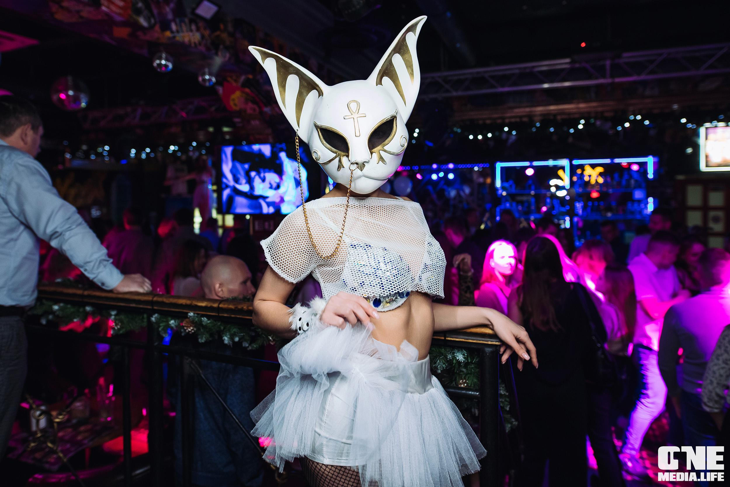Фоторепортаж из экстрим бара XxxX. One Media Life: фоторепортажи, фотоотчеты с мероприятий и заведений