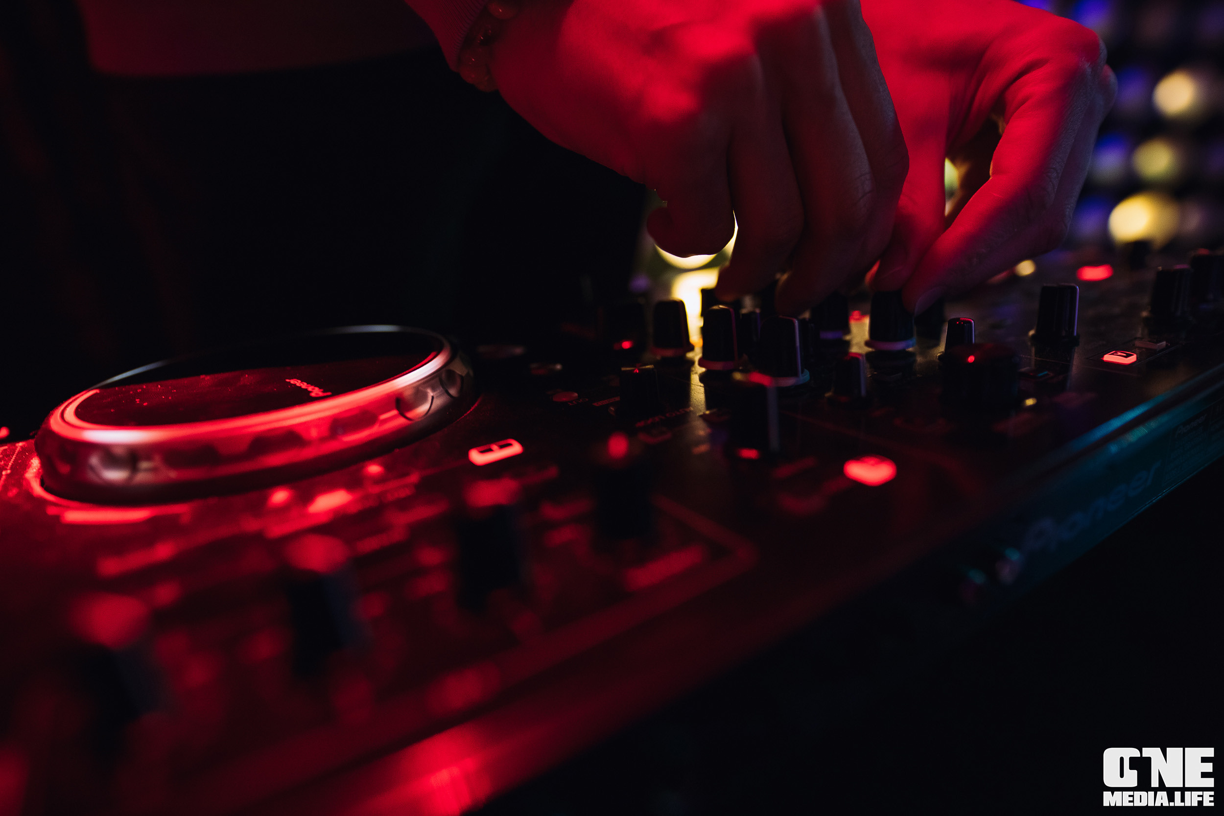 Фоторепортаж из караоке-клуба Эйфория. One Media Life: фоторепортажи, фотоотчеты с мероприятий и заведений