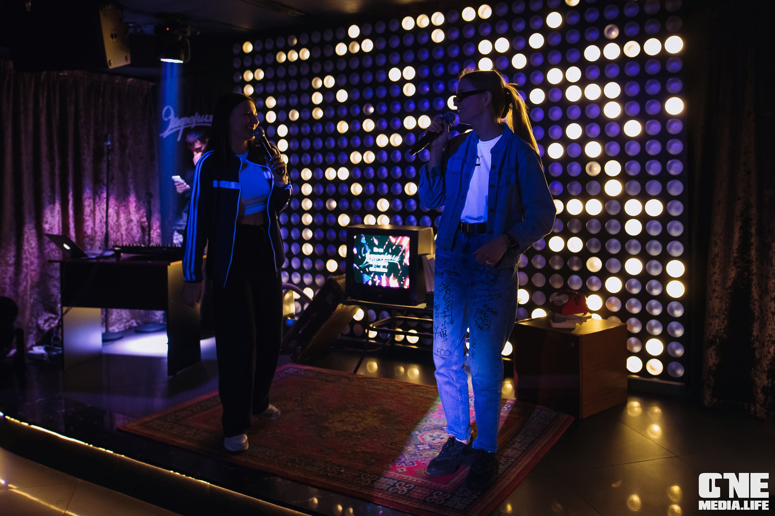 Фоторепортаж из караоке-клуба Эйфория. One Media Life: фоторепортажи, фотоотчеты с мероприятий и заведений