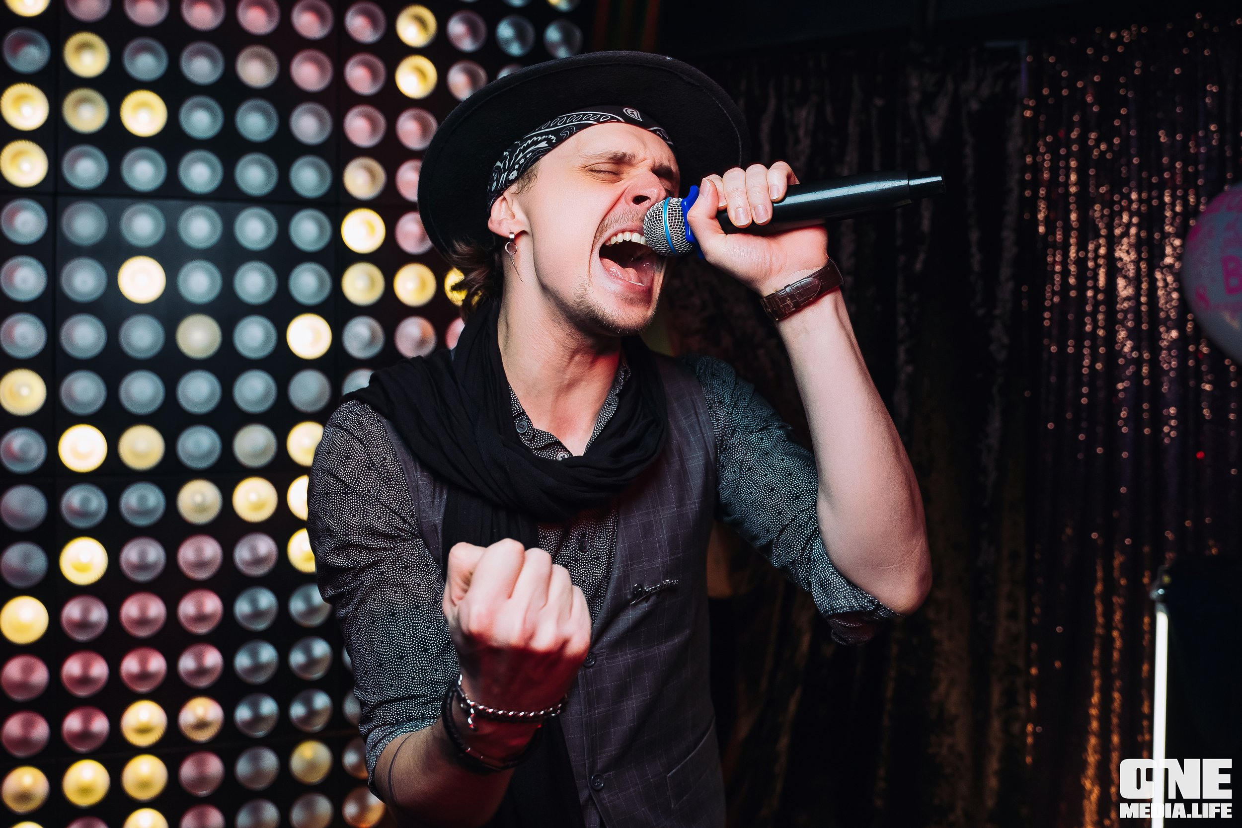 Фоторепортаж из караоке-клуба Эйфория. One Media Life: фоторепортажи, фотоотчеты с мероприятий и заведений