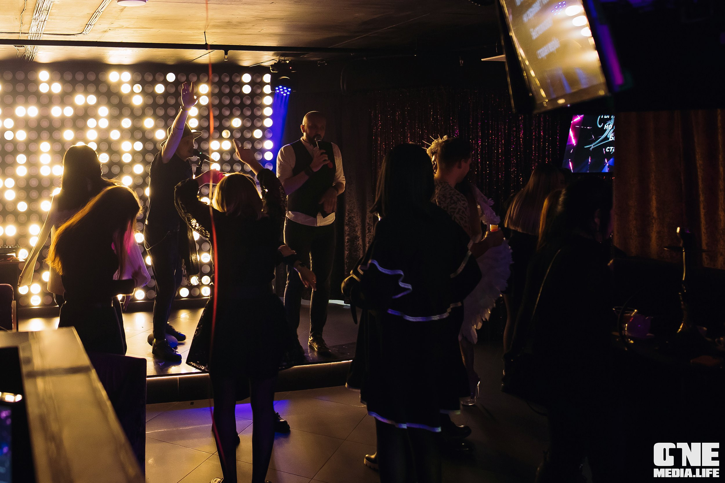 Фоторепортаж из караоке-клубе Эйфория. One Media Life: фоторепортажи, фотоотчеты с мероприятий и заведений