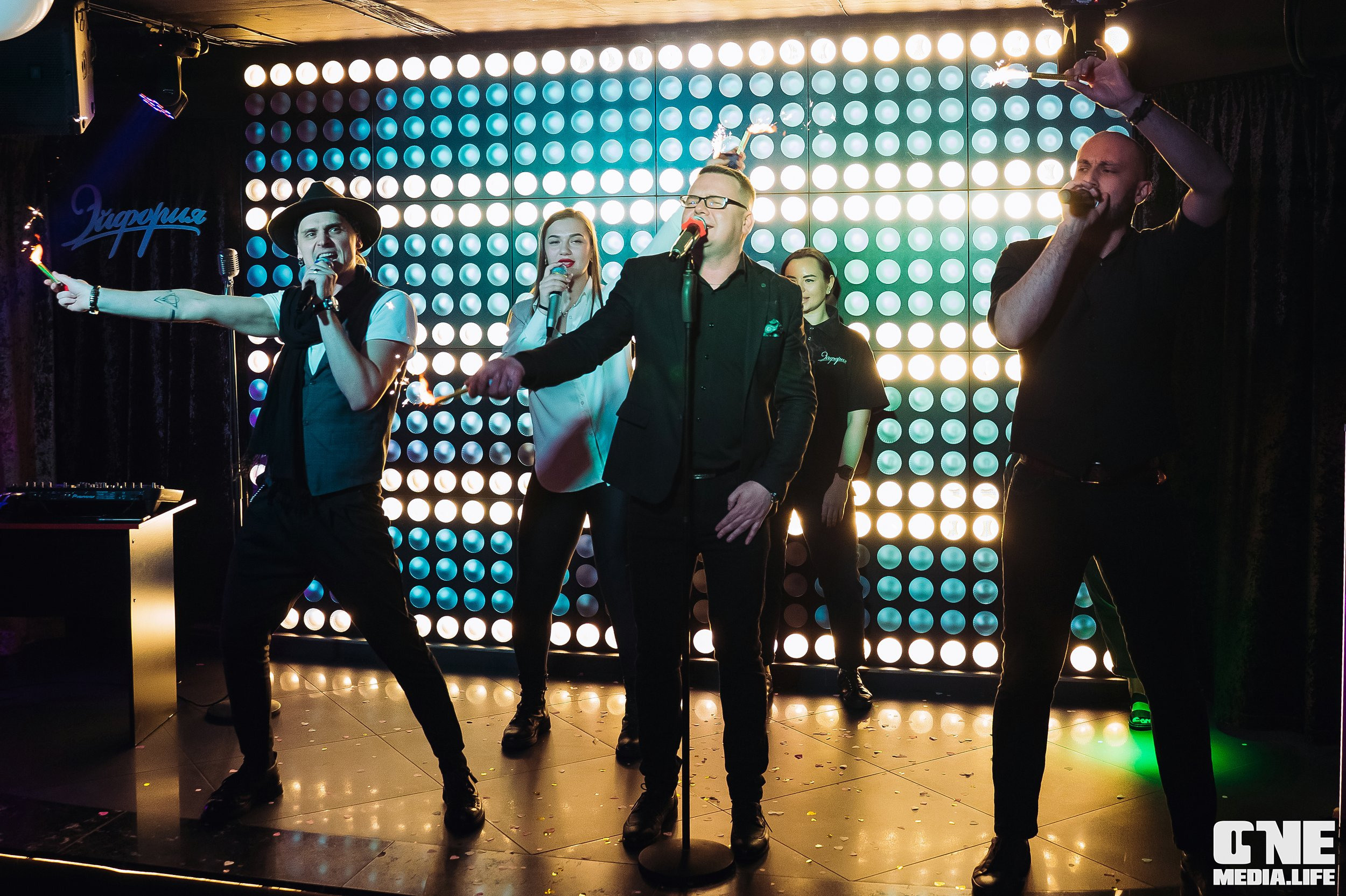 Фоторепортаж из караоке-клуба Эйфория. One Media Life: фоторепортажи, фотоотчеты с мероприятий и заведений