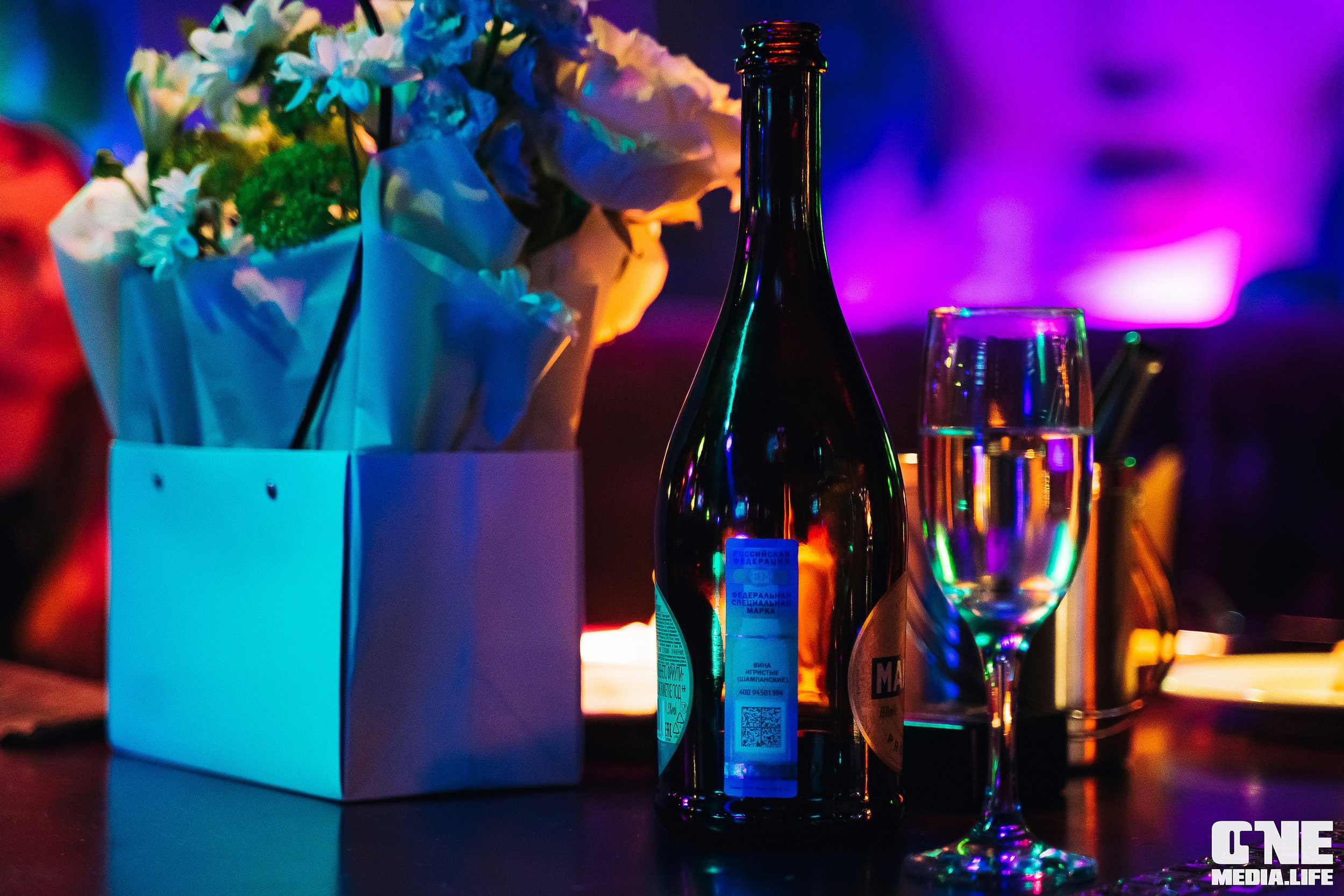 Фоторепортаж из караоке-клуба Эйфория. One Media Life: фоторепортажи, фотоотчеты с мероприятий и заведений