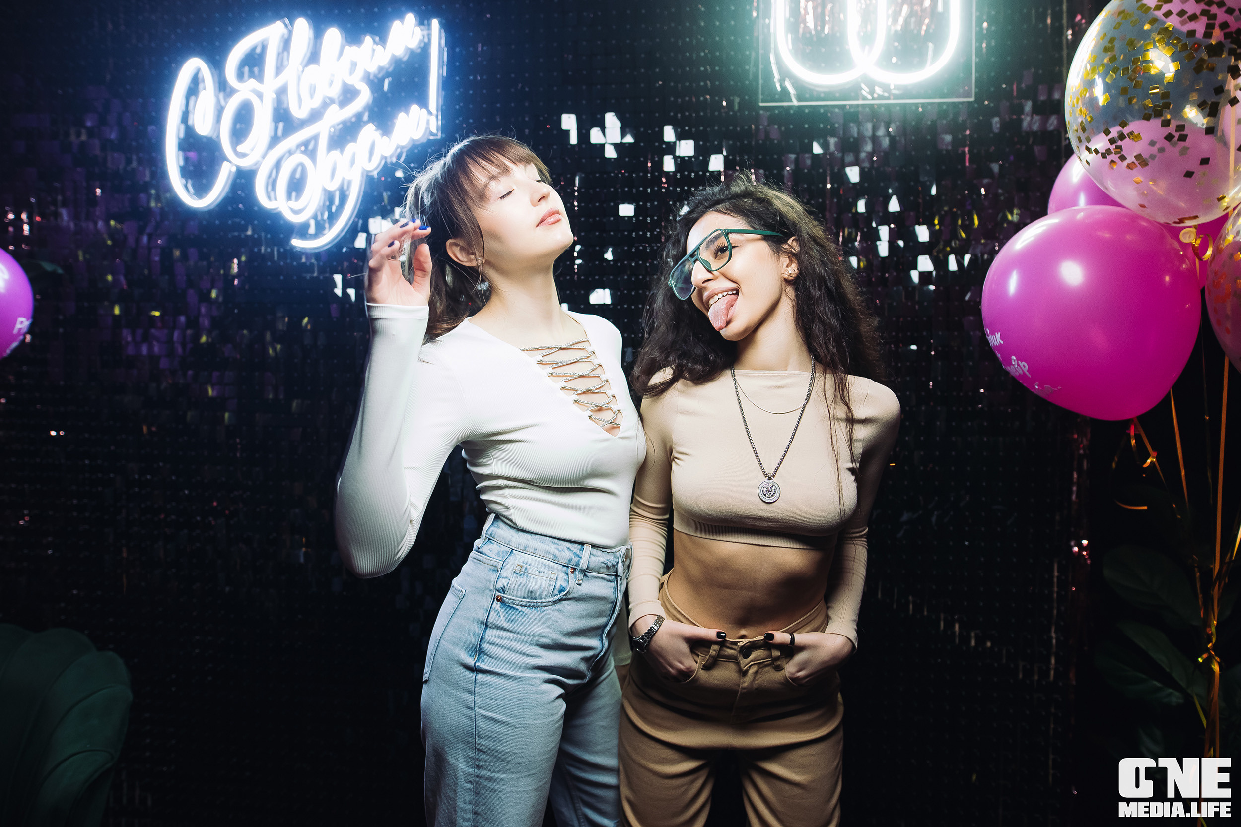 Фоторепортаж из DoubleU. One Media Life: фоторепортажи, фотоотчеты с мероприятий и заведений