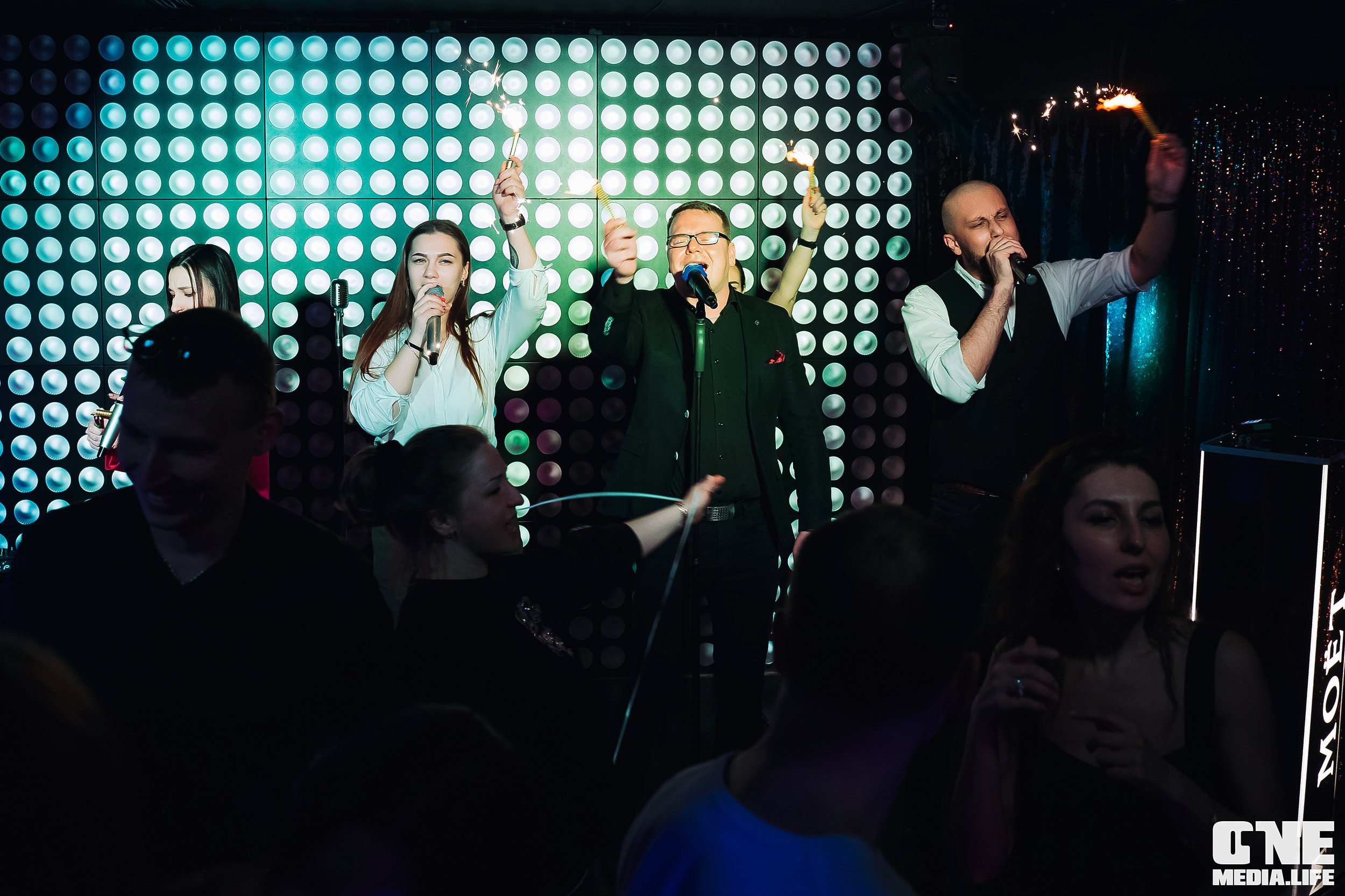 Фоторепортаж из караоке-клуба Эйфория. One Media Life: фоторепортажи, фотоотчеты с мероприятий и заведений