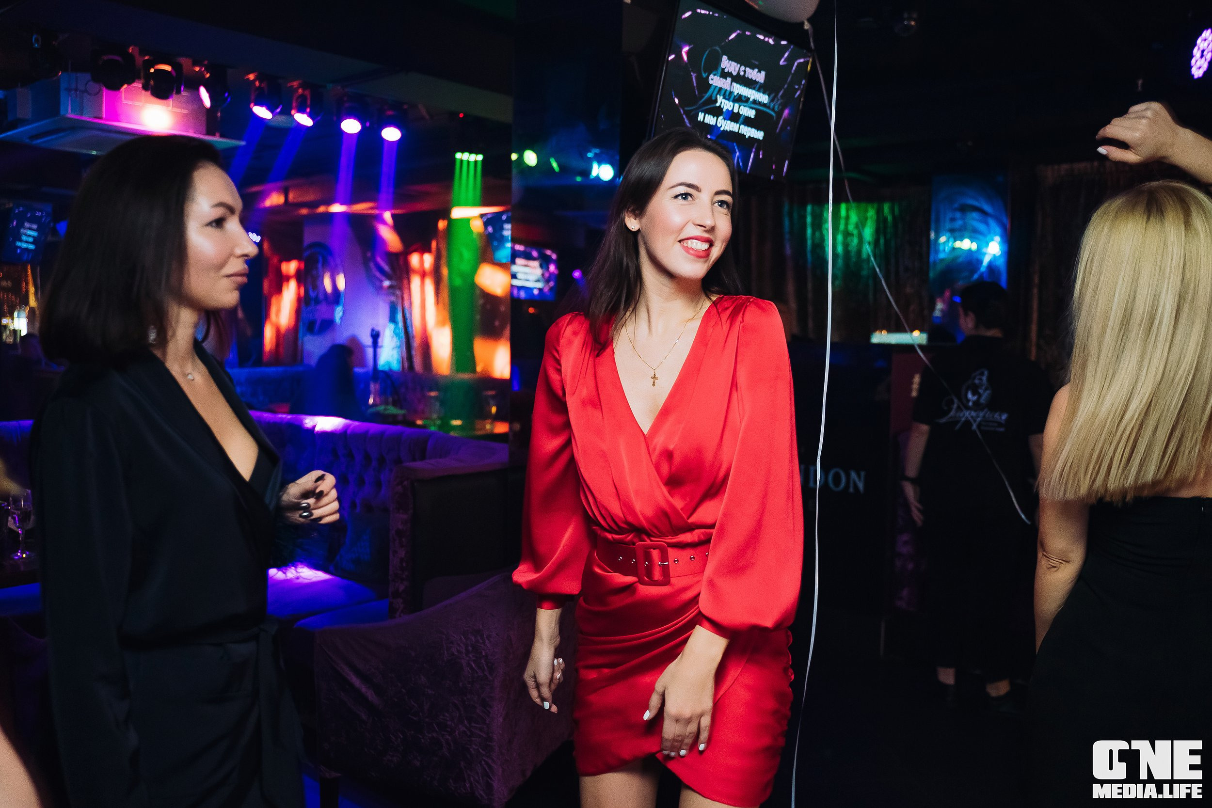 Фоторепортаж из караоке-клуба Эйфория. One Media Life: фоторепортажи, фотоотчеты с мероприятий и заведений