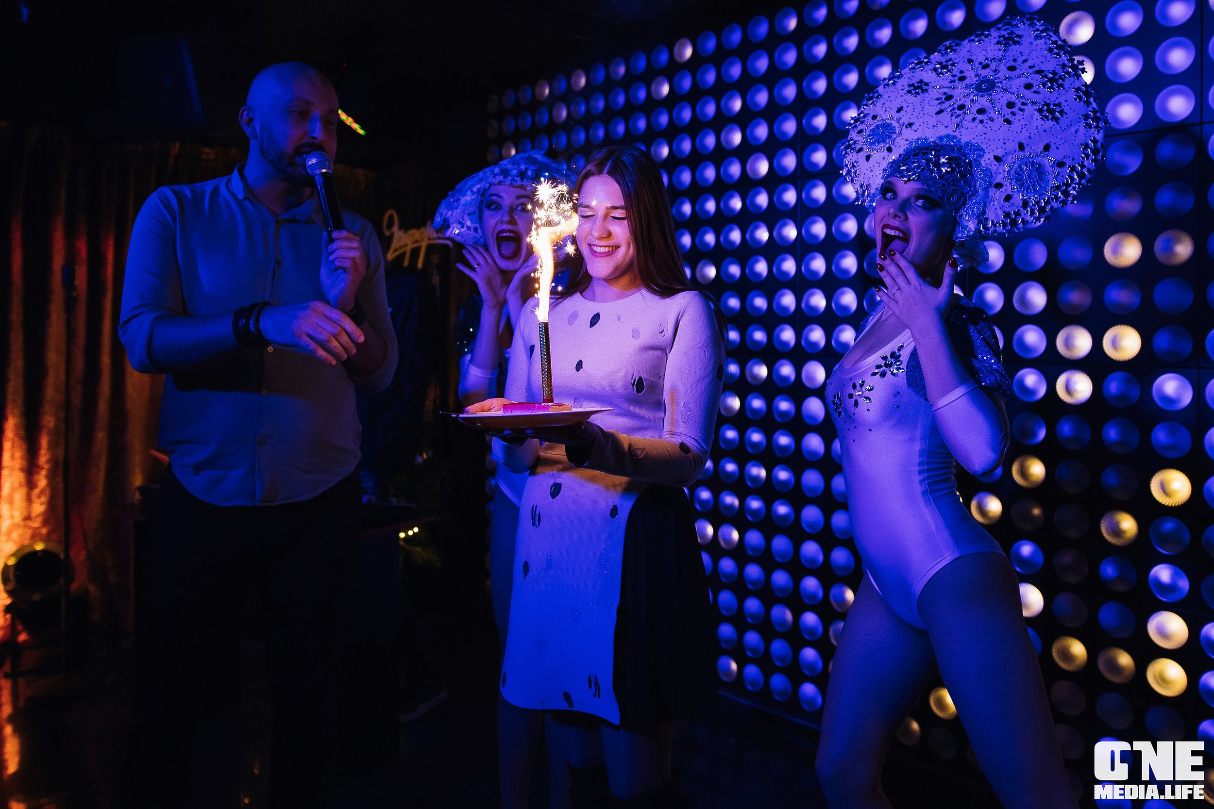 Фоторепортаж из караоке-клуба Эйфория. One Media Life: фоторепортажи, фотоотчеты с мероприятий и заведений