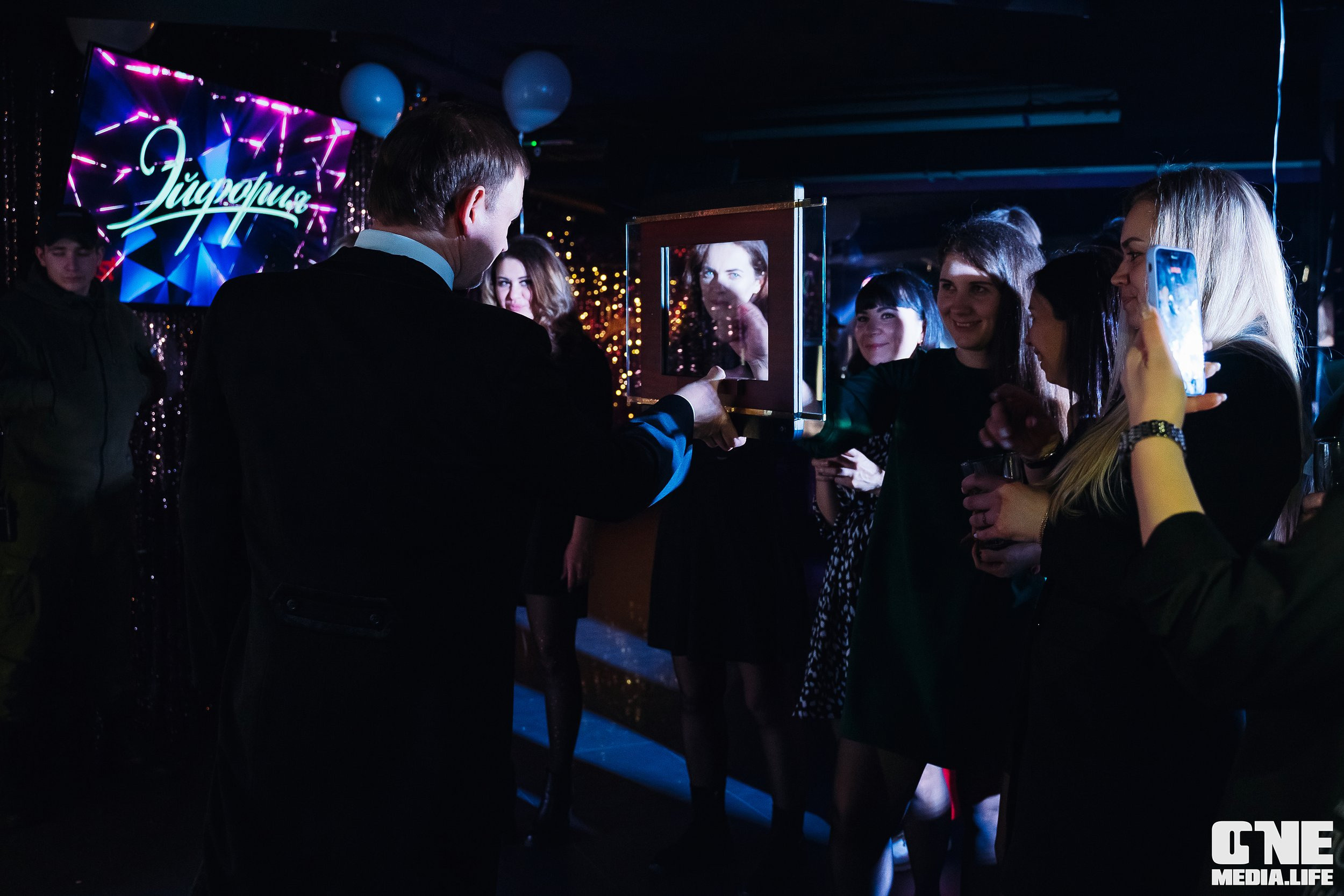 Фоторепортаж из караоке-клуба Эйфория. One Media Life: фоторепортажи, фотоотчеты с мероприятий и заведений