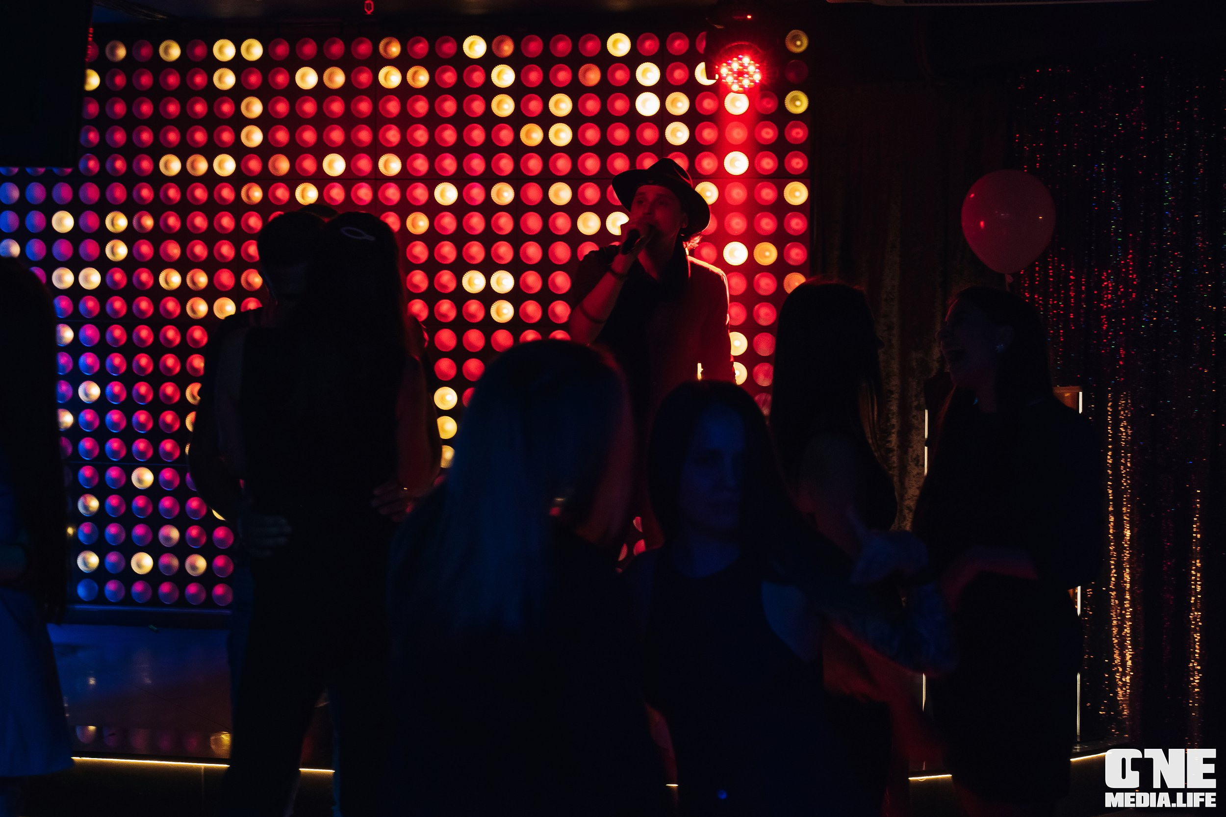 Фоторепортаж из караоке-клуба Эйфория. One Media Life: фоторепортажи, фотоотчеты с мероприятий и заведений