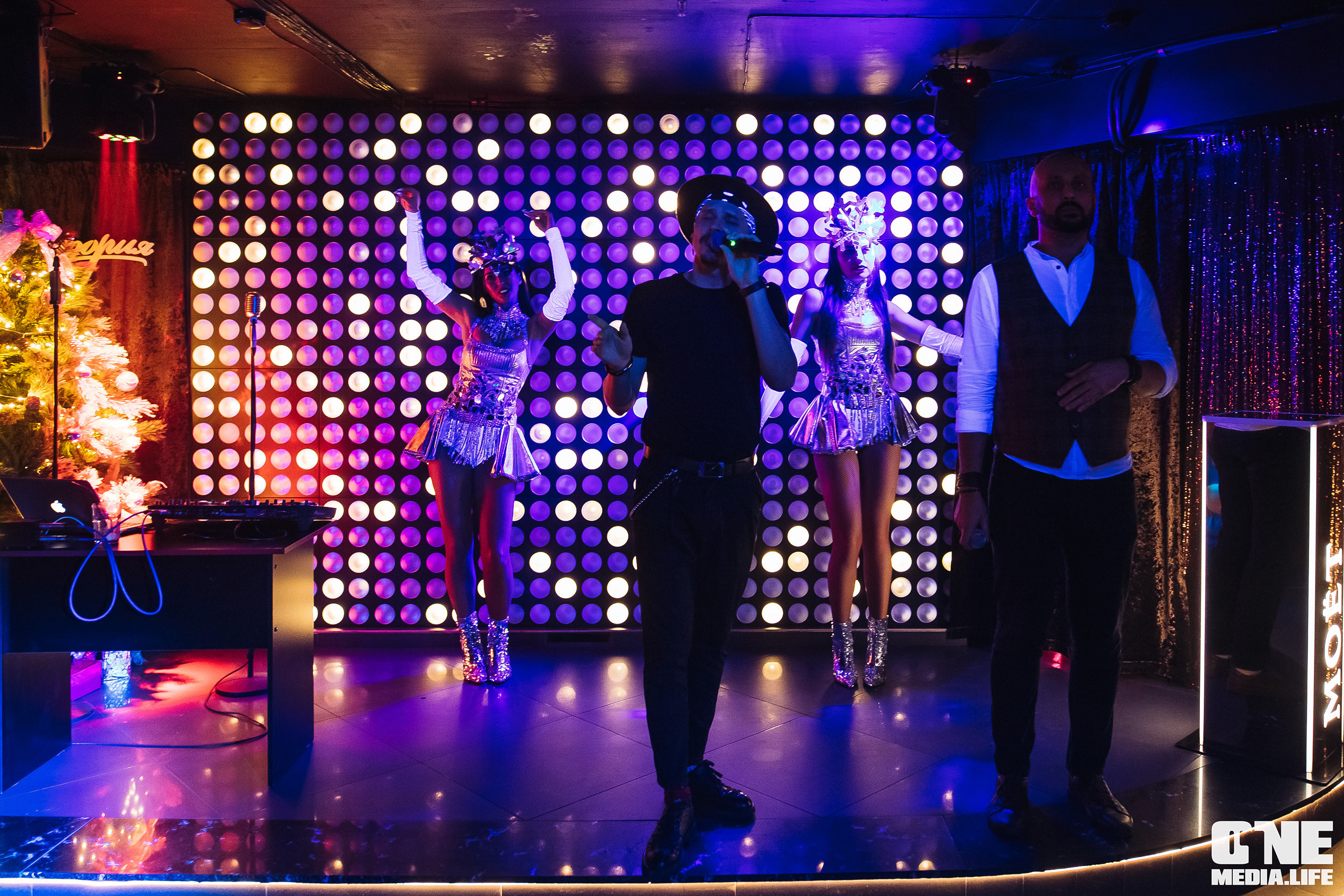 Фоторепортаж из караоке-клуба Эйфория. One Media Life: фоторепортажи, фотоотчеты с мероприятий и заведений