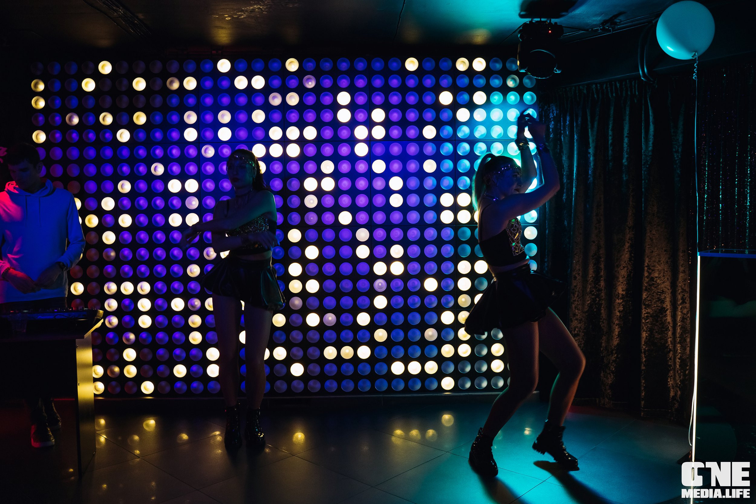 Фоторепортаж из караоке-клуба Эйфория. One Media Life: фоторепортажи, фотоотчеты с мероприятий и заведений